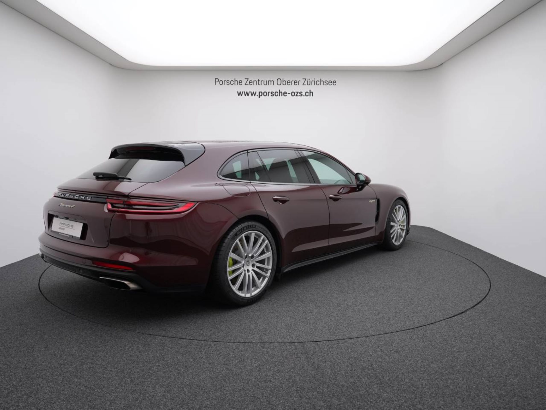PORSCHE Panamera 4 E-Hybrid Sport Turismo-image-6