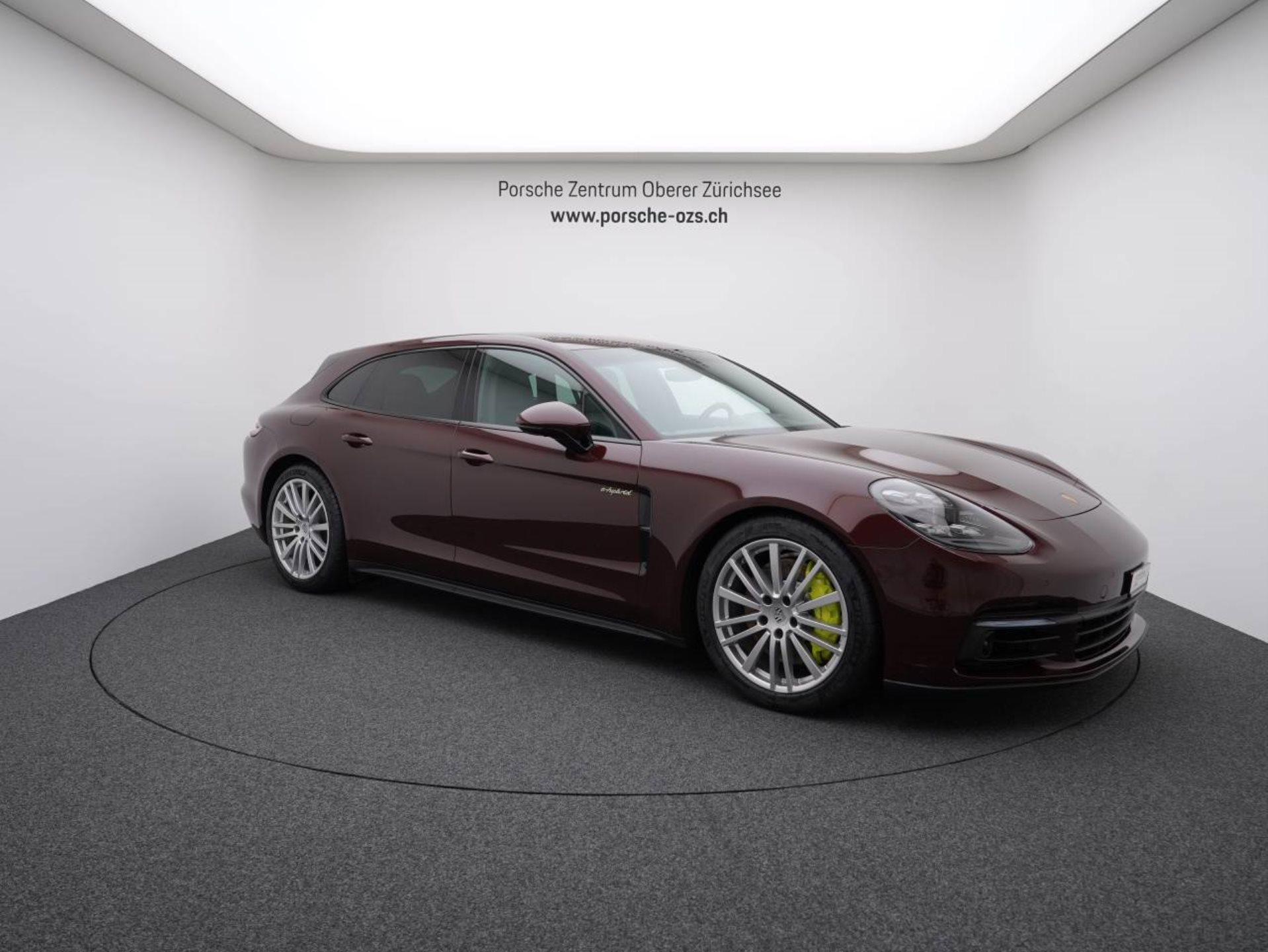 PORSCHE Panamera 4 E-Hybrid Sport Turismo-image-8