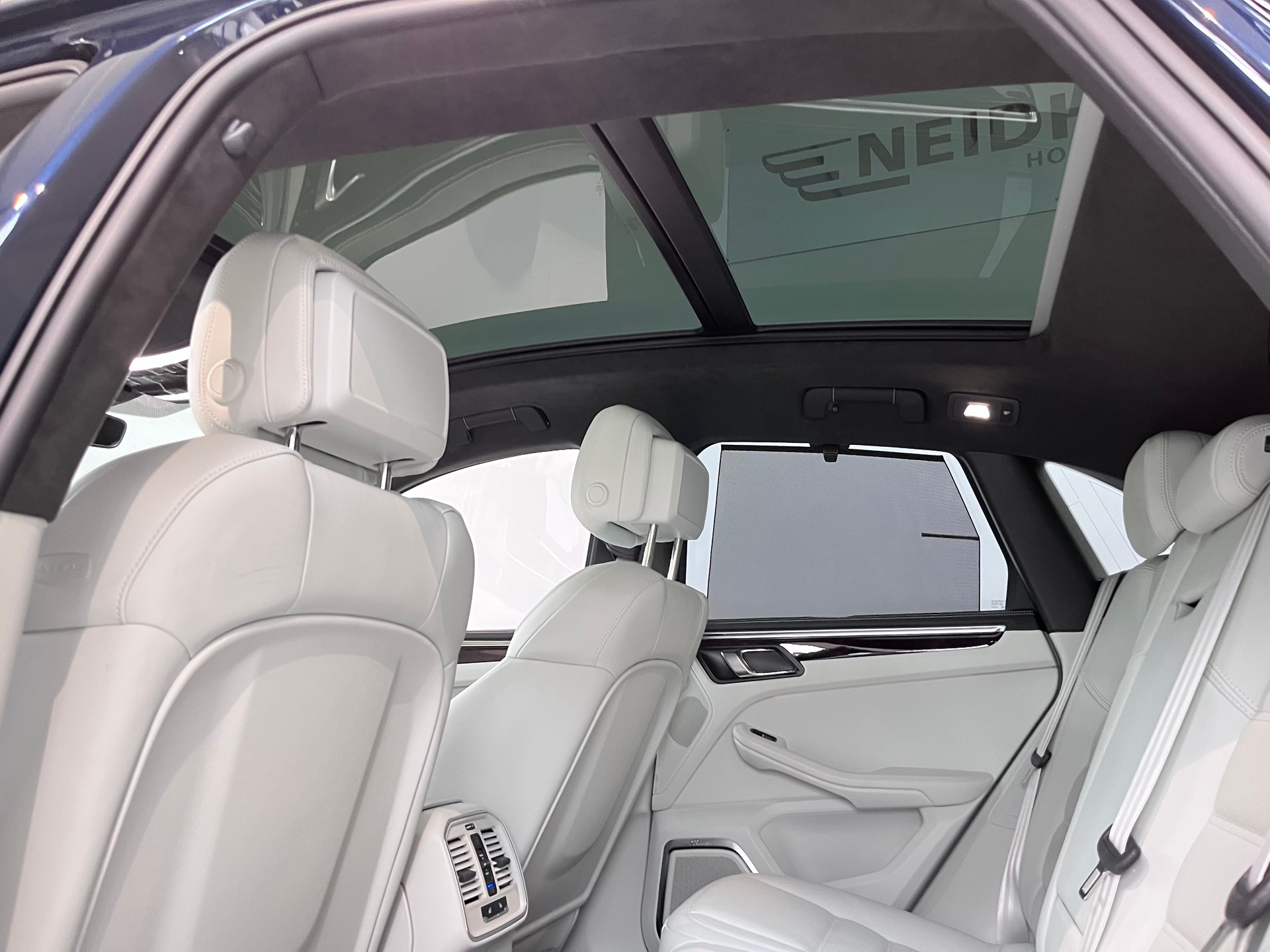 PORSCHE Macan GTS PDK-image-10