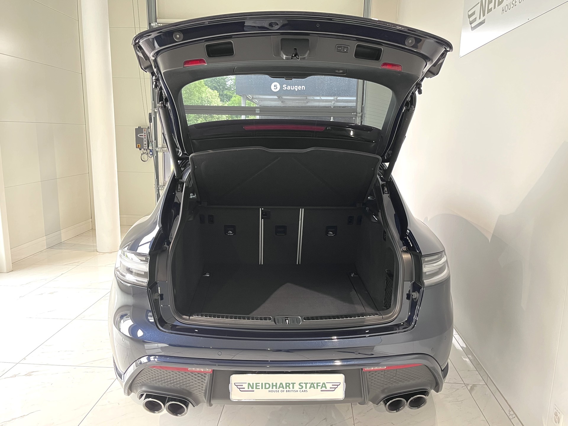 PORSCHE Macan GTS PDK-image-11
