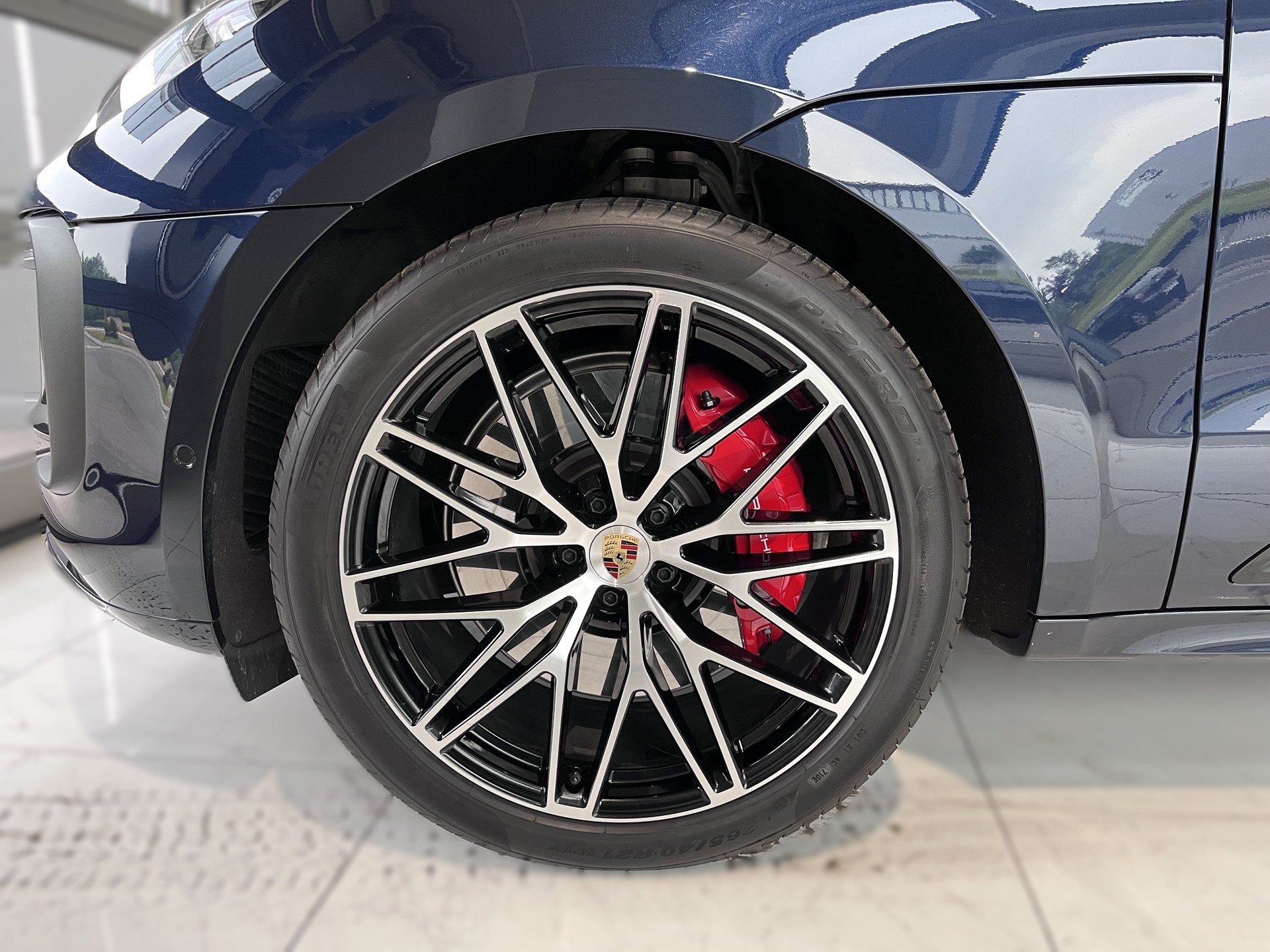 PORSCHE Macan GTS PDK-image-14