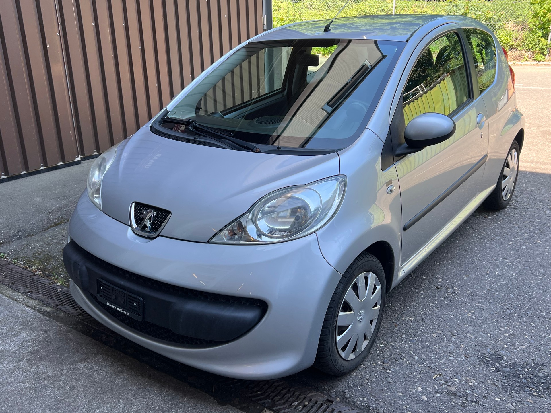 PEUGEOT 107 1.0 Urban-image-0