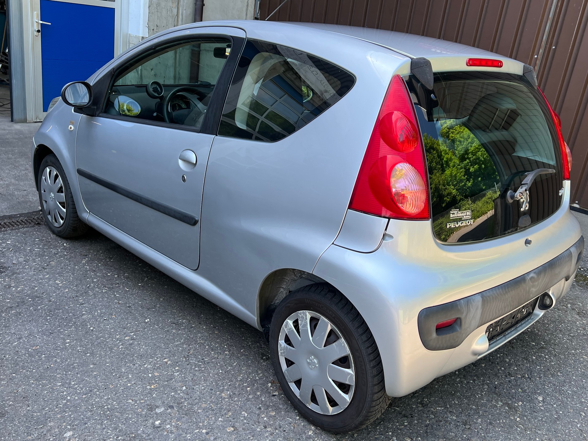 PEUGEOT 107 1.0 Urban-image-3