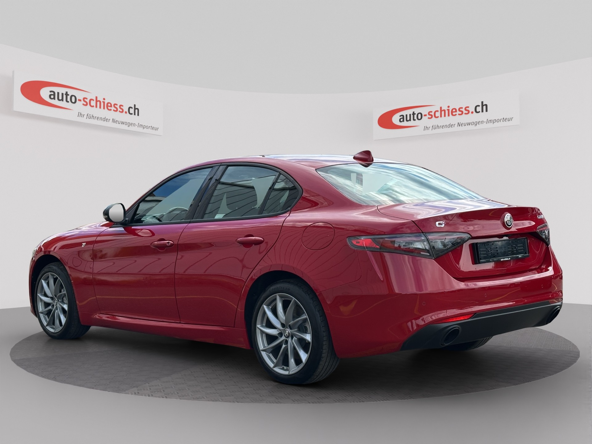 ALFA ROMEO Giulia 2.0 Ti Q4 AT8-image-2
