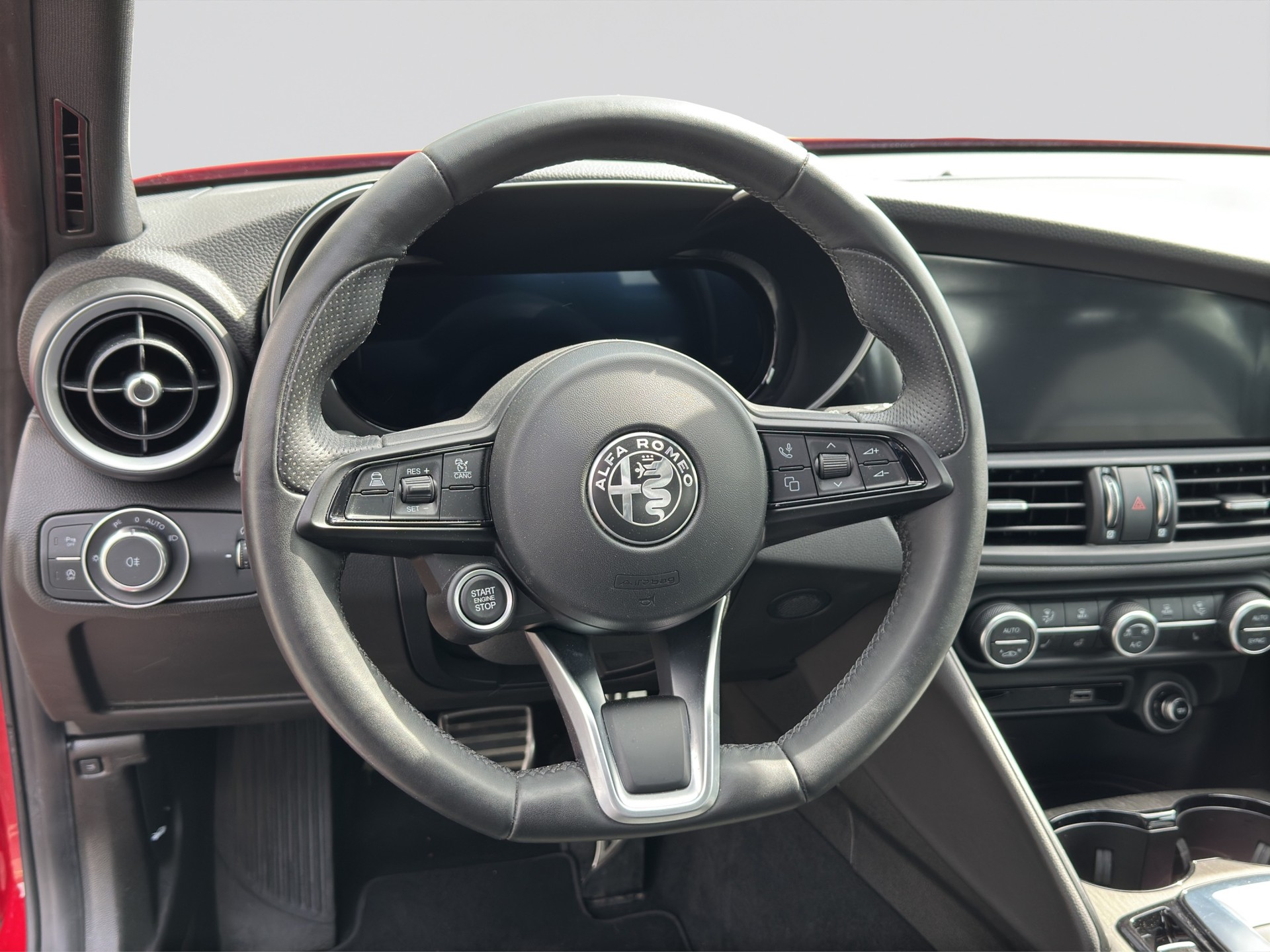 ALFA ROMEO Giulia 2.0 Ti Q4 AT8-image-10