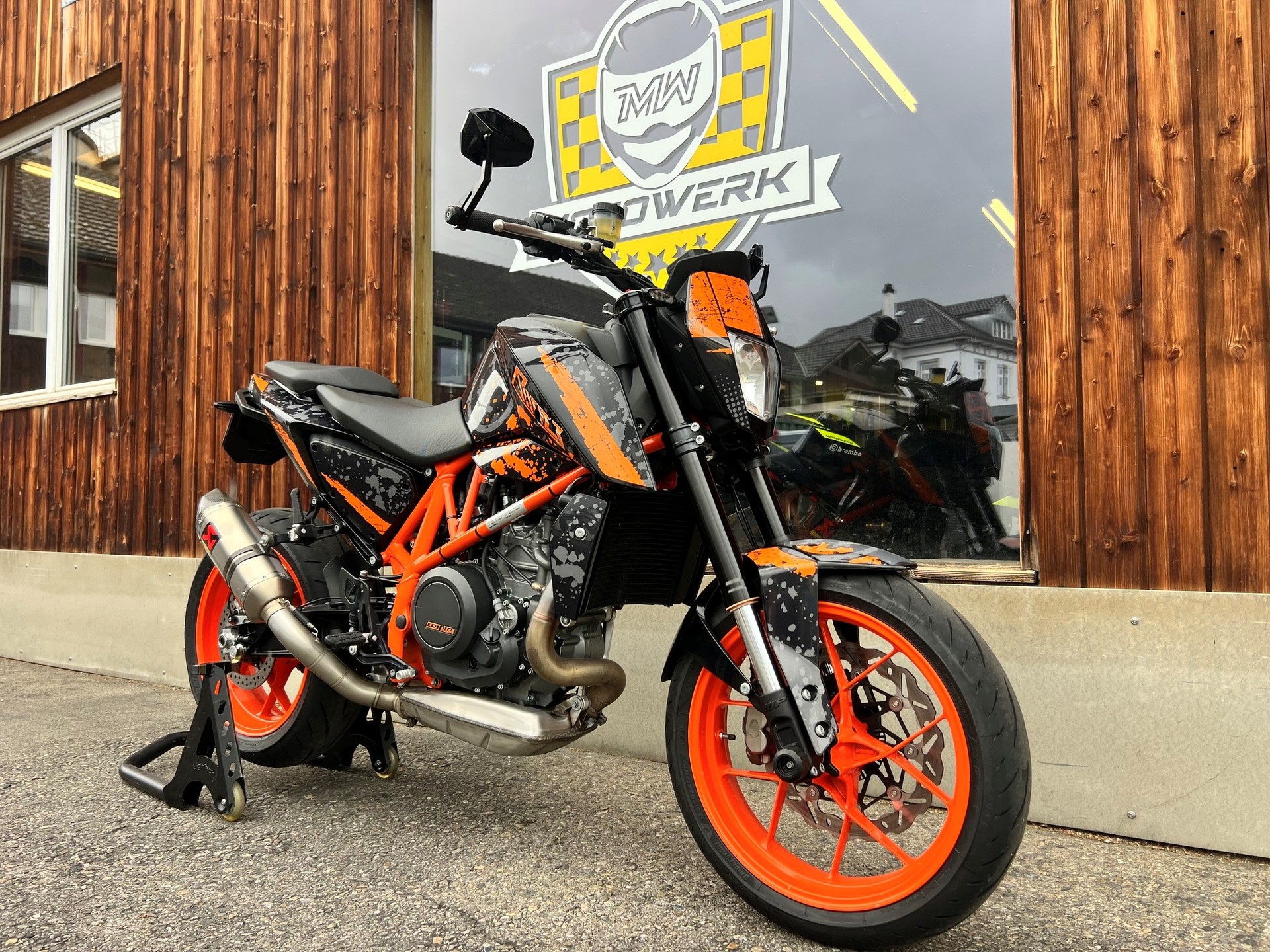 KTM 690 Duke R ABS-image-0