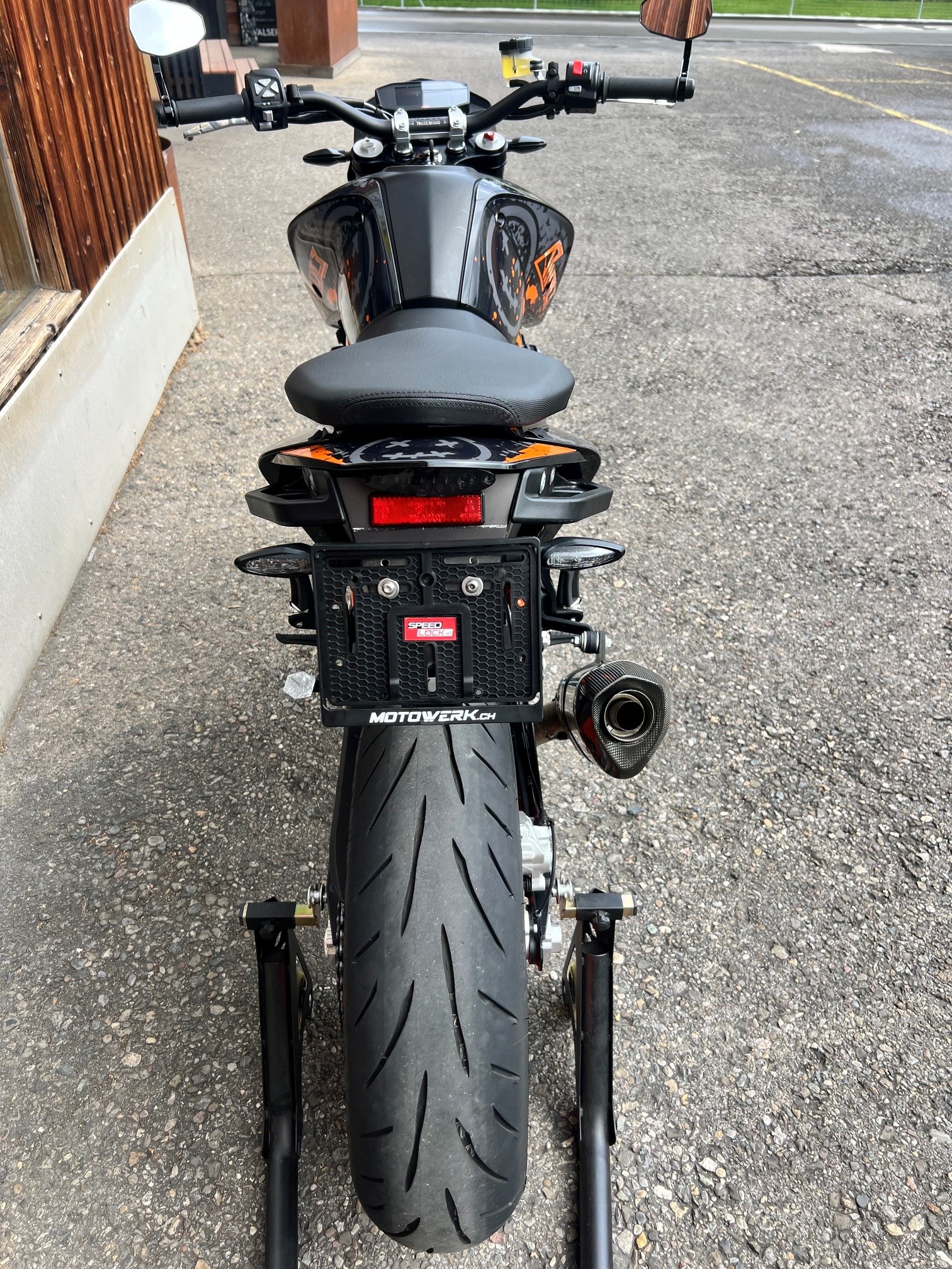 KTM 690 Duke R ABS-image-3