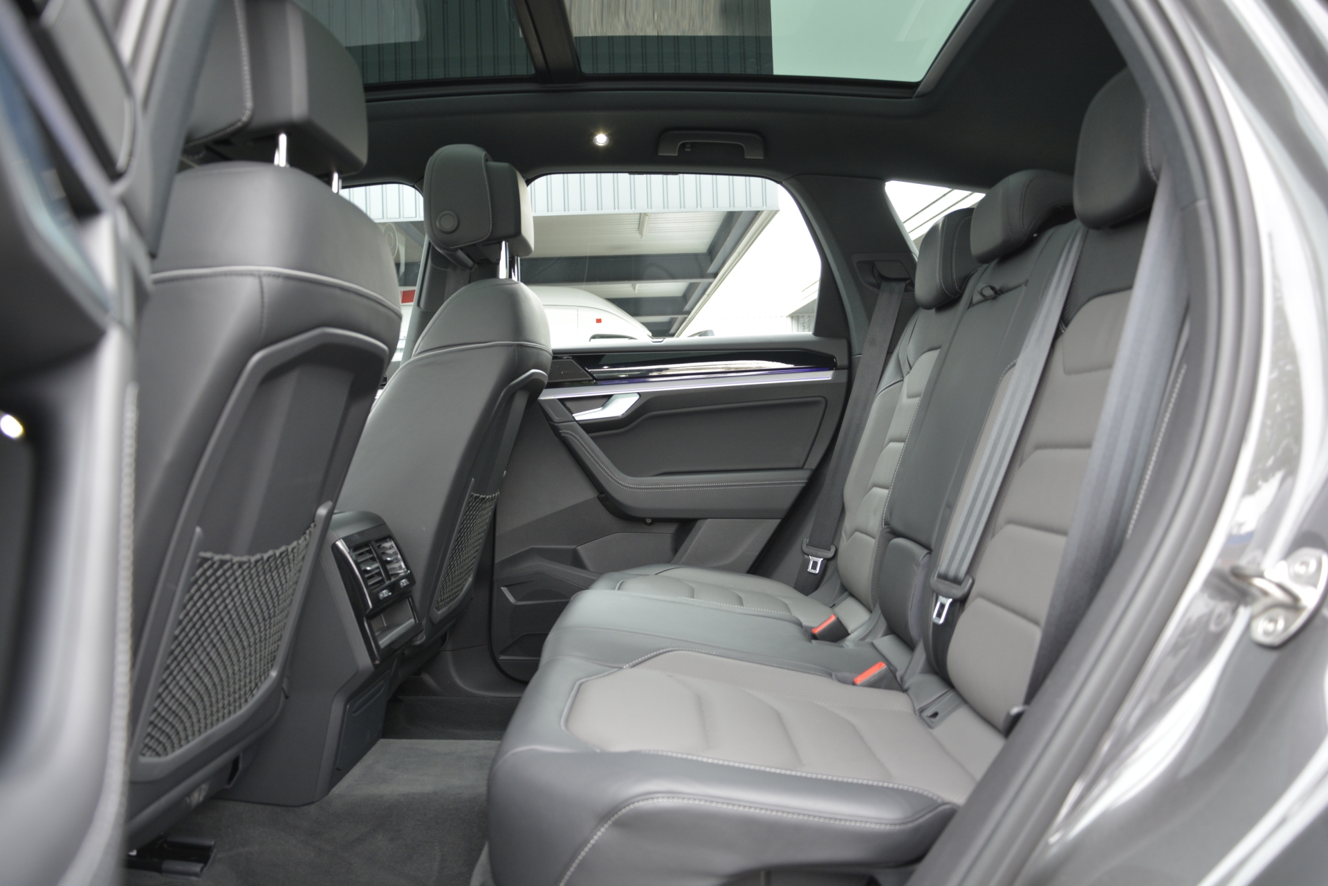 VW Touareg-image-7
