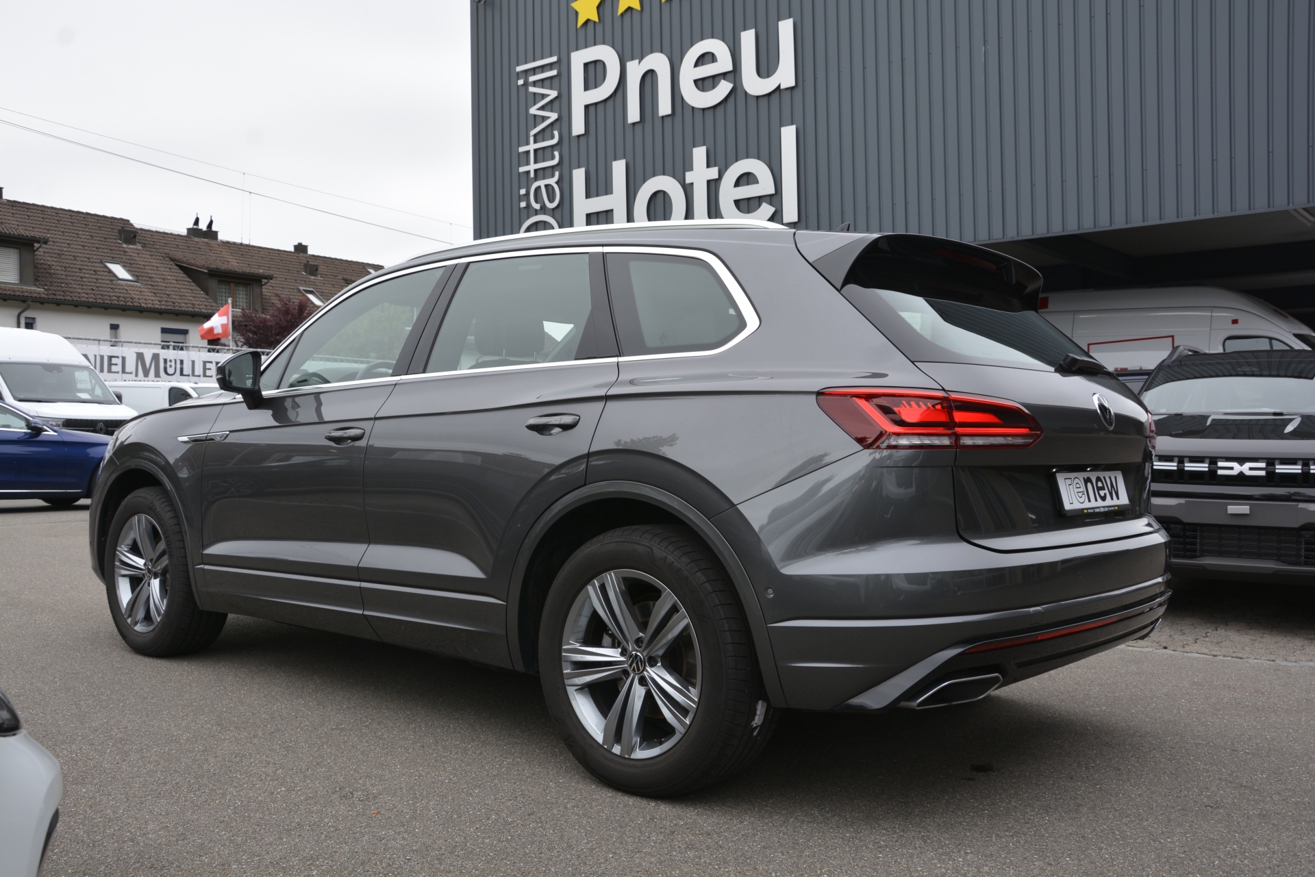 VW Touareg-image-3