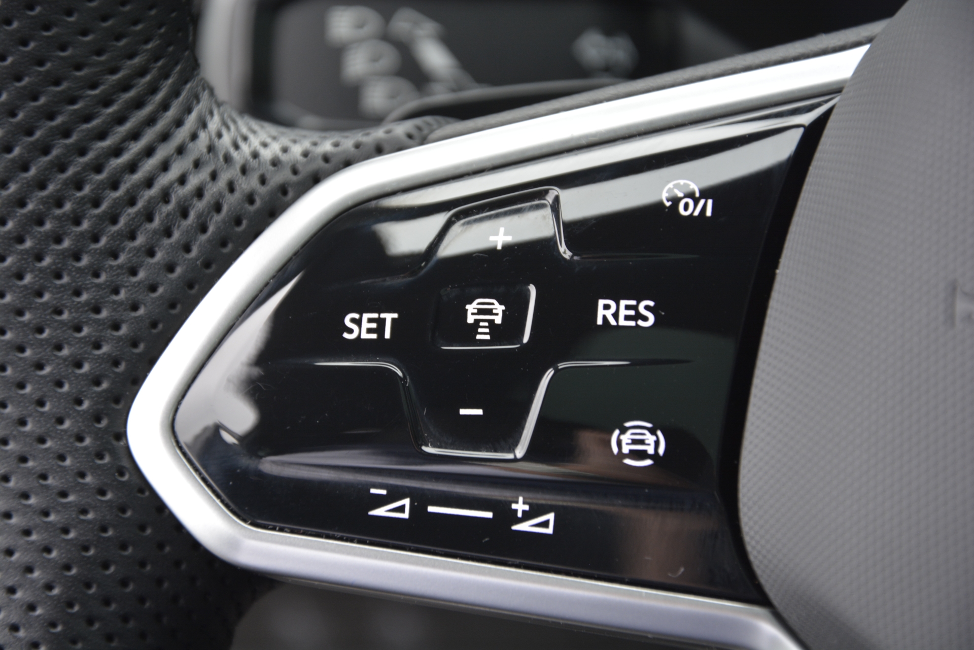 VW Touareg-image-14
