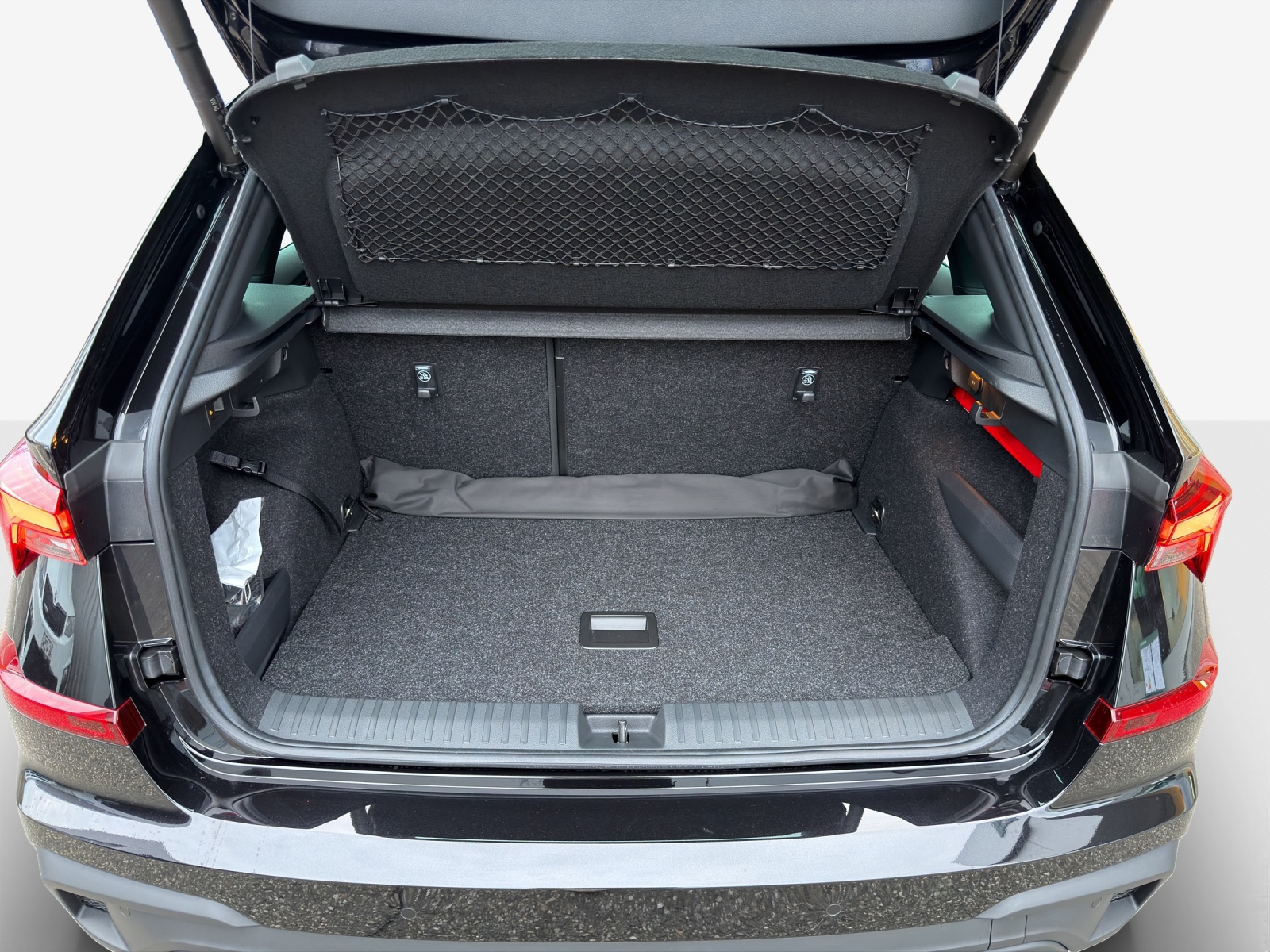 SKODA Kamiq 1.5 TSI Dynamic DSG-image-9