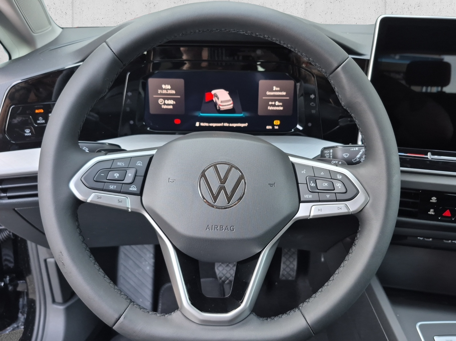 VW Golf 1.5 e TSI mHEV Value DSG-image-9
