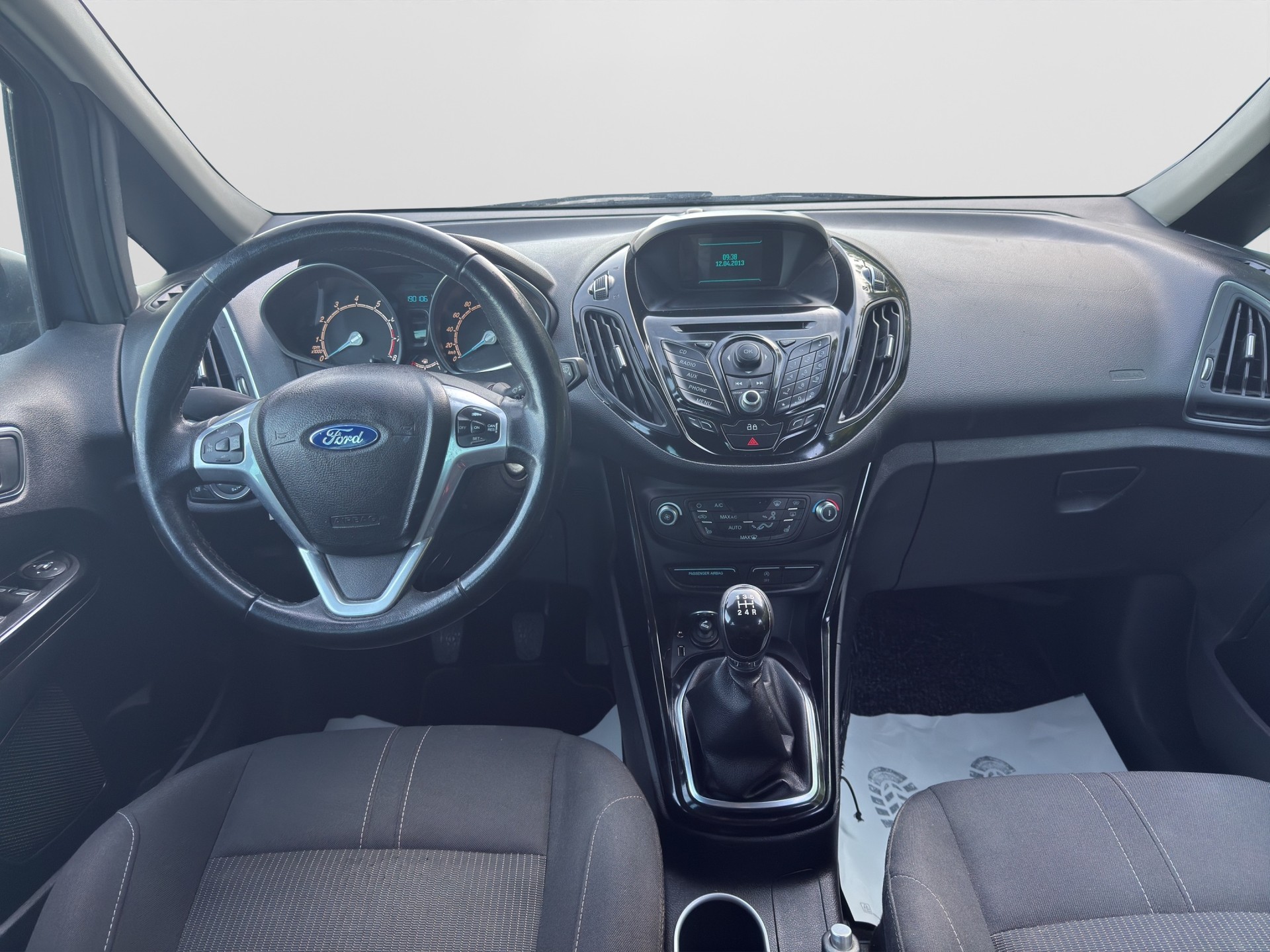 FORD B-Max 1.0 SCTi Titanium-image-8
