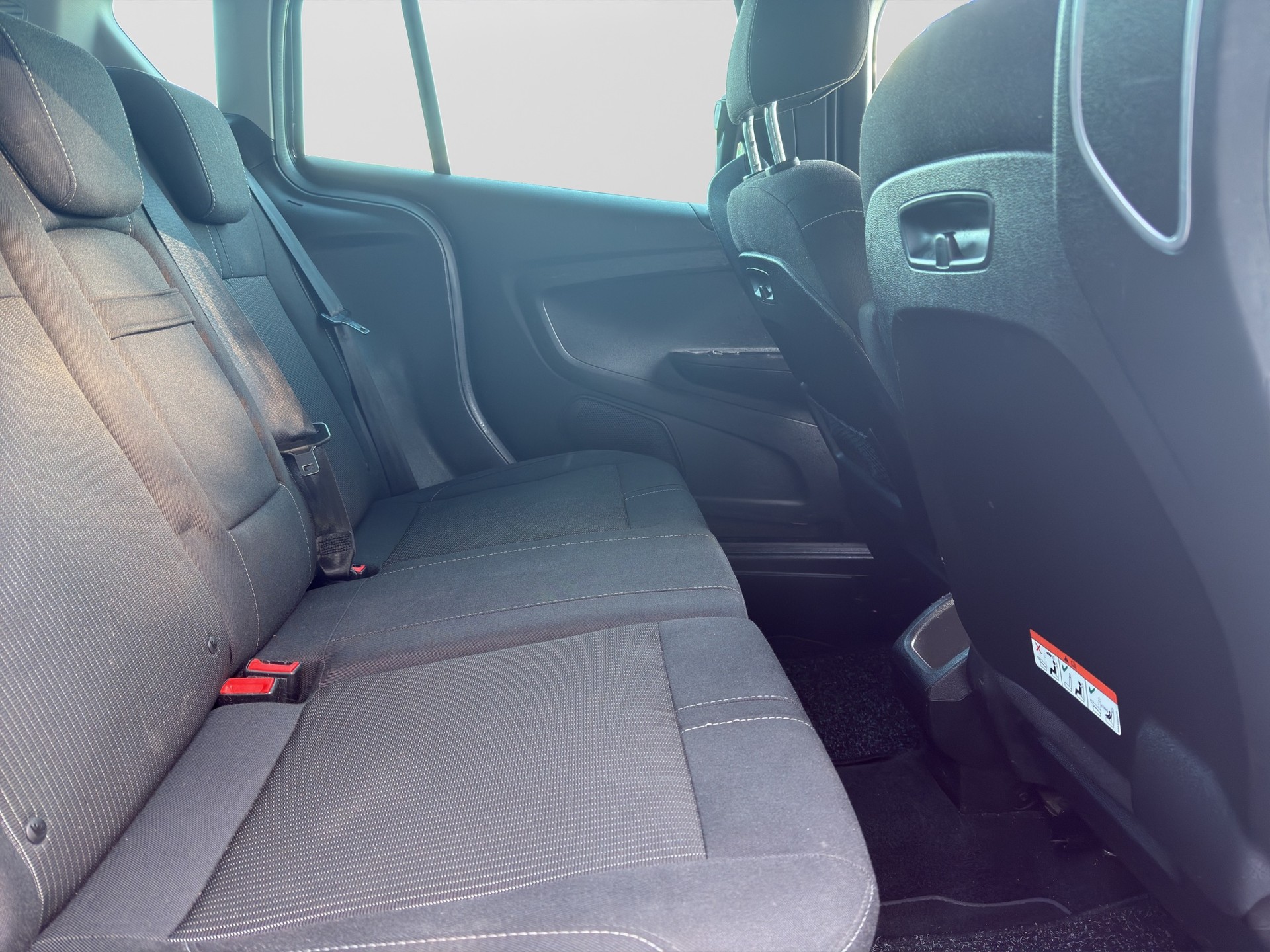 FORD B-Max 1.0 SCTi Titanium-image-14