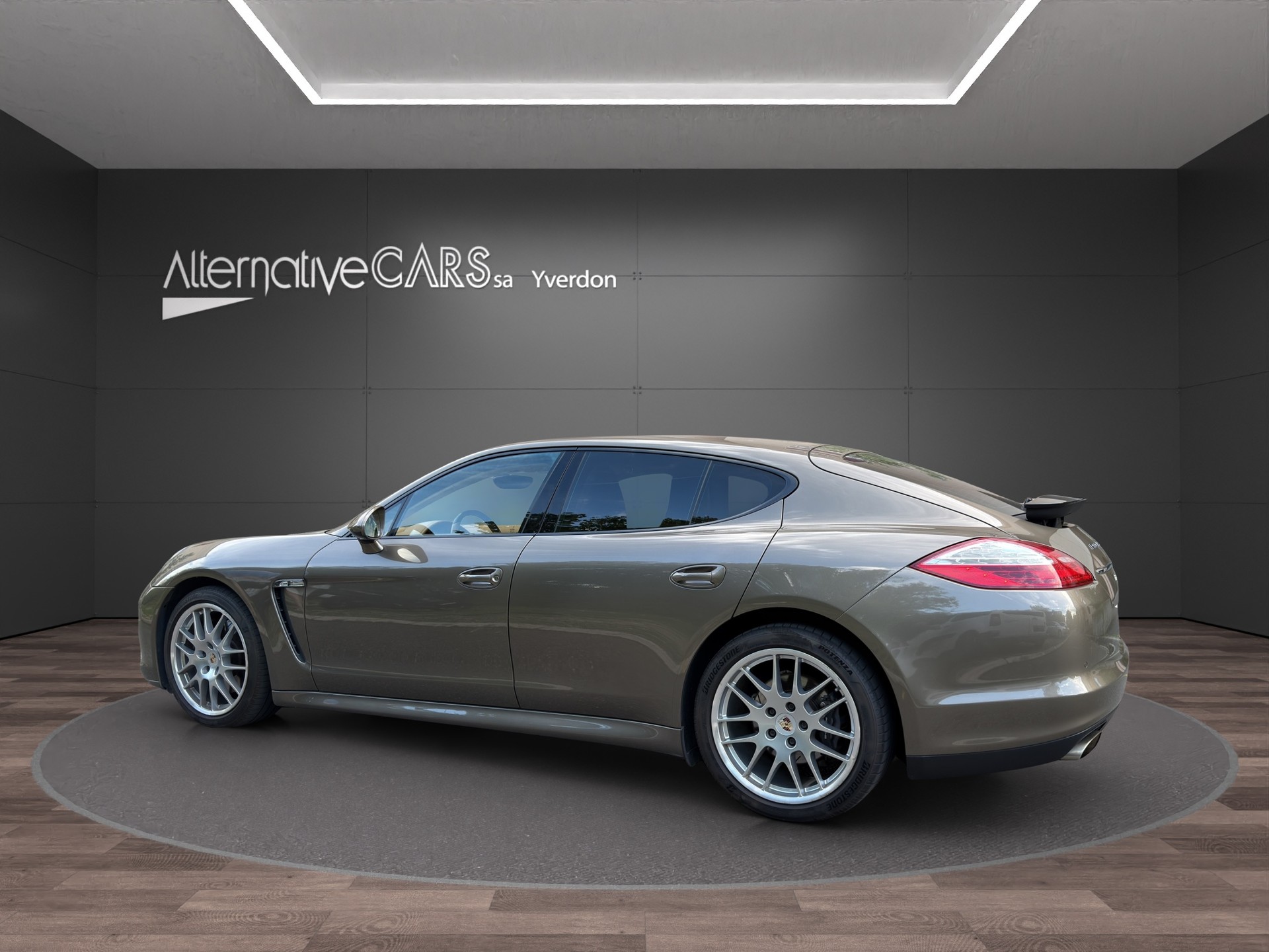 PORSCHE Panamera 4 3.6 PDK-image-3