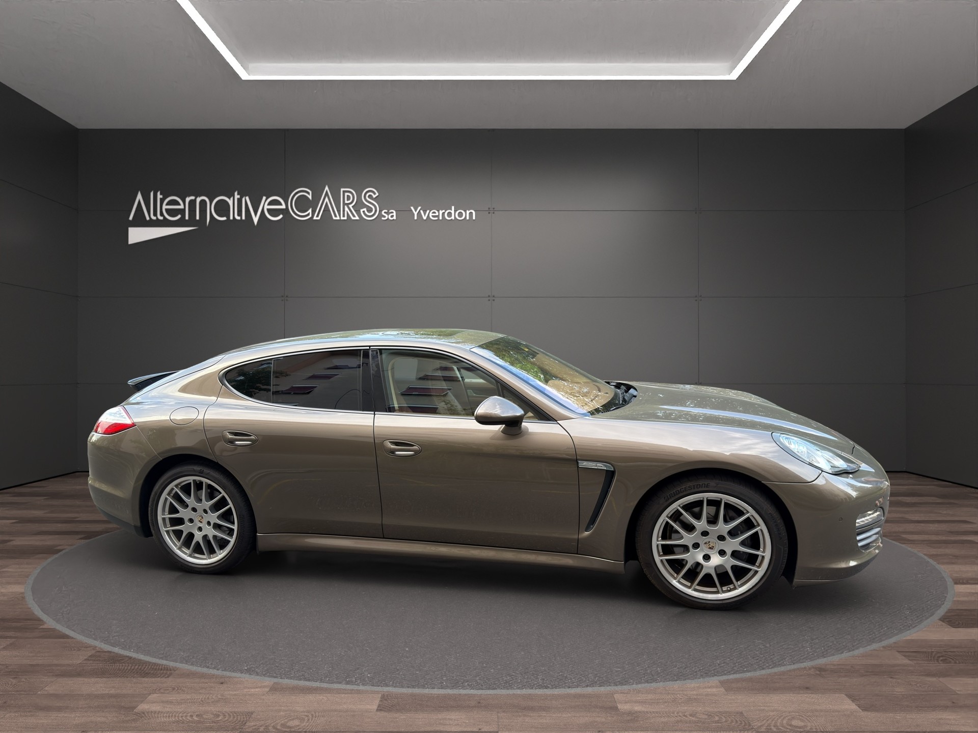 PORSCHE Panamera 4 3.6 PDK-image-5