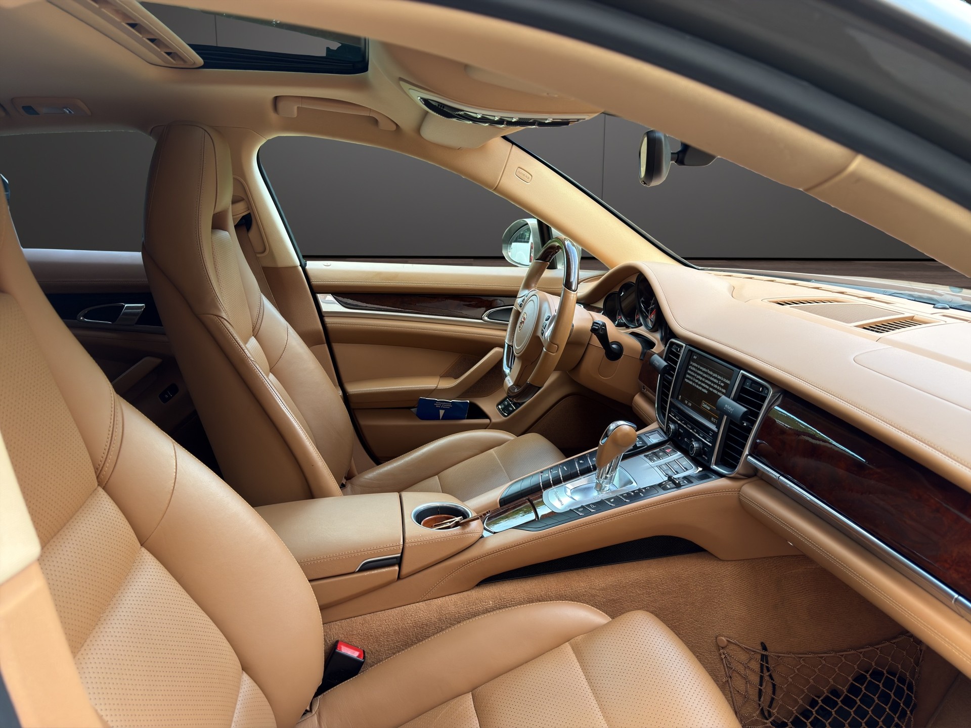PORSCHE Panamera 4 3.6 PDK-image-9