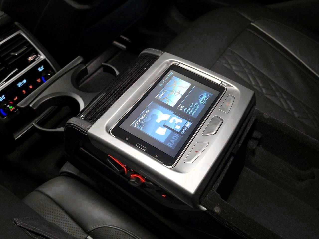 BMW 750i xDrive M Sport-image-14