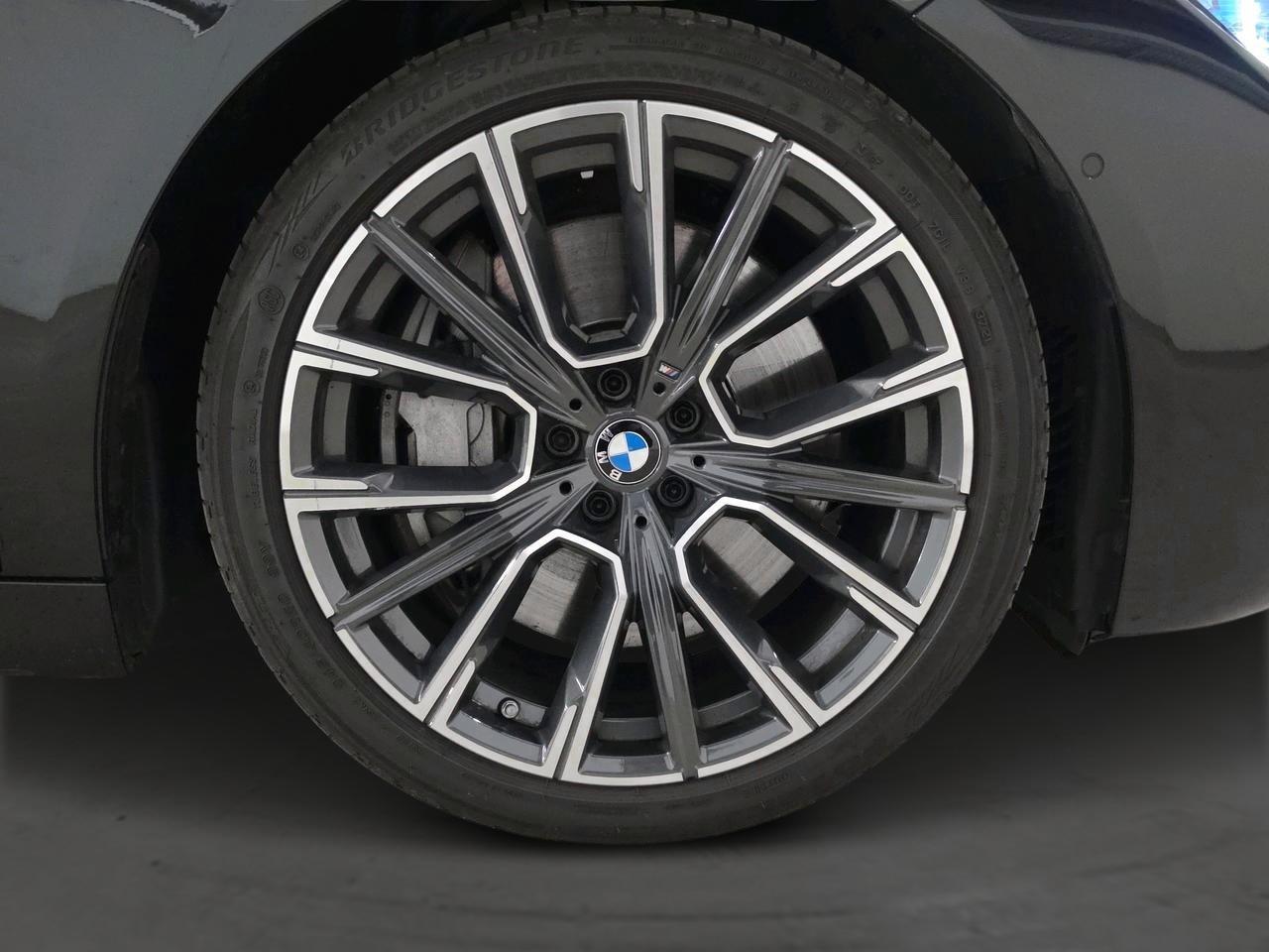 BMW 750i xDrive M Sport-image-7