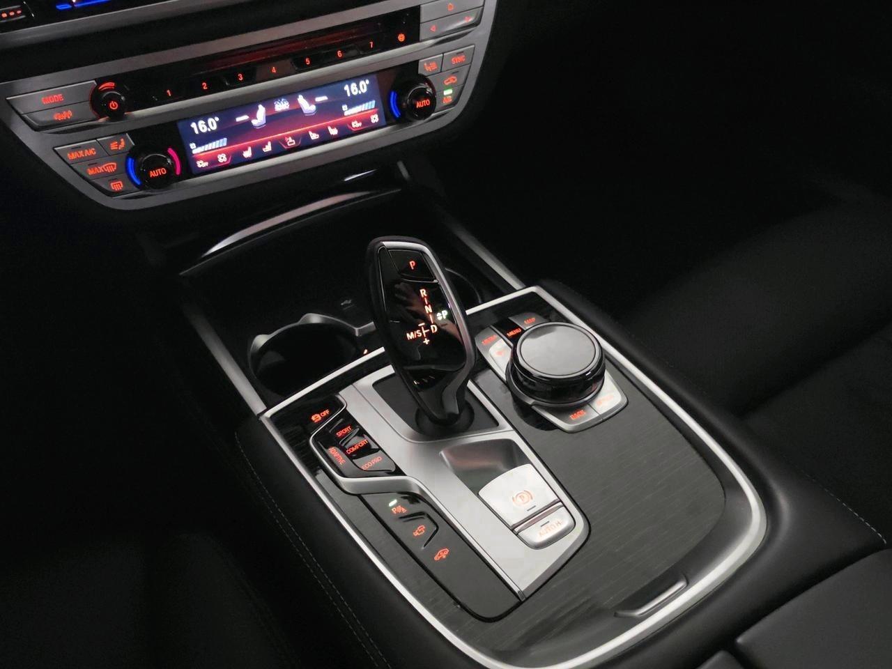 BMW 750i xDrive M Sport-image-18