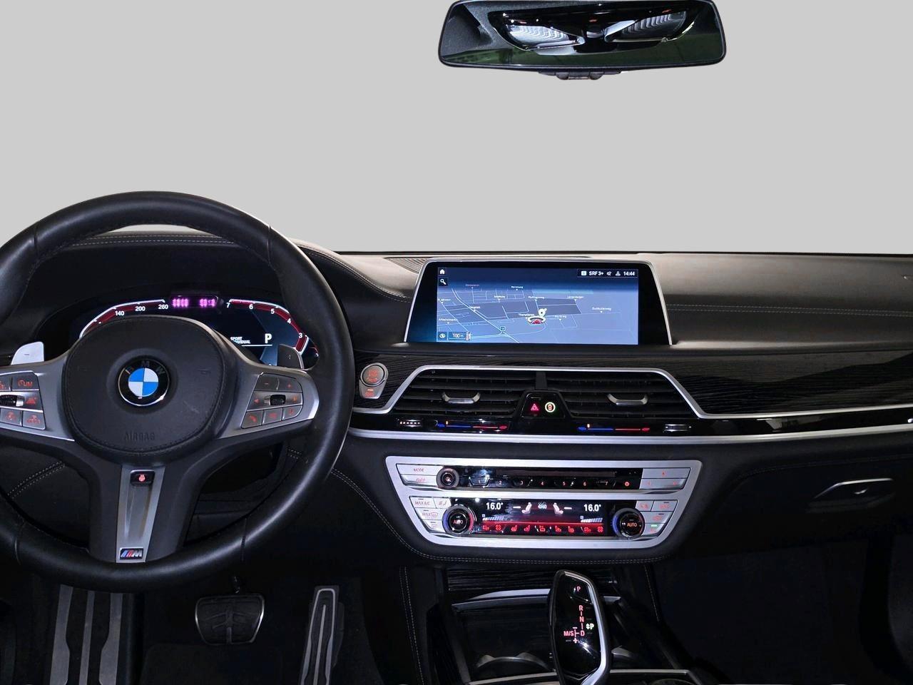 BMW 750i xDrive M Sport-image-16
