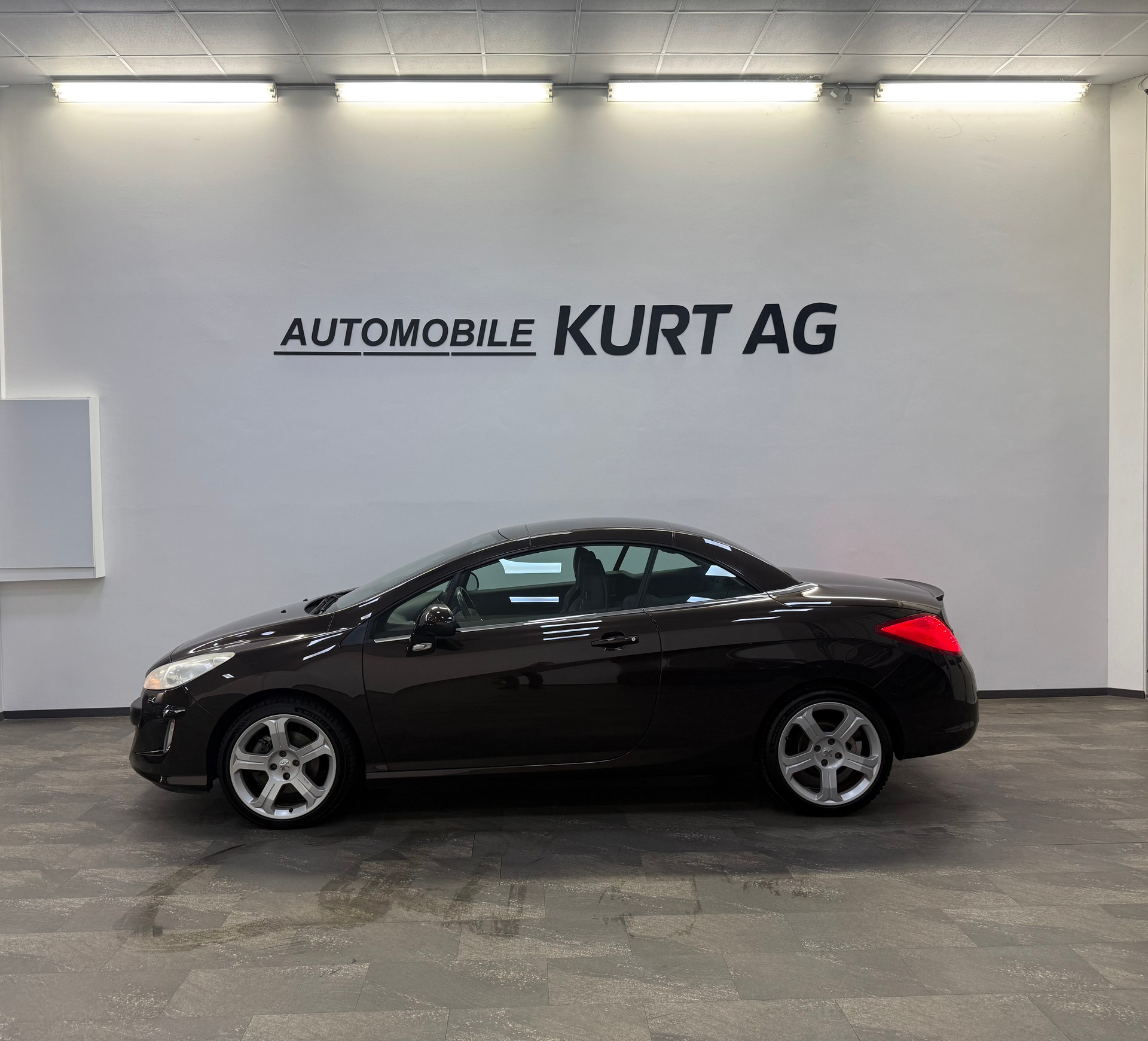 PEUGEOT 308 CC 1.6 16V Turbo Allure-showroom-element-1