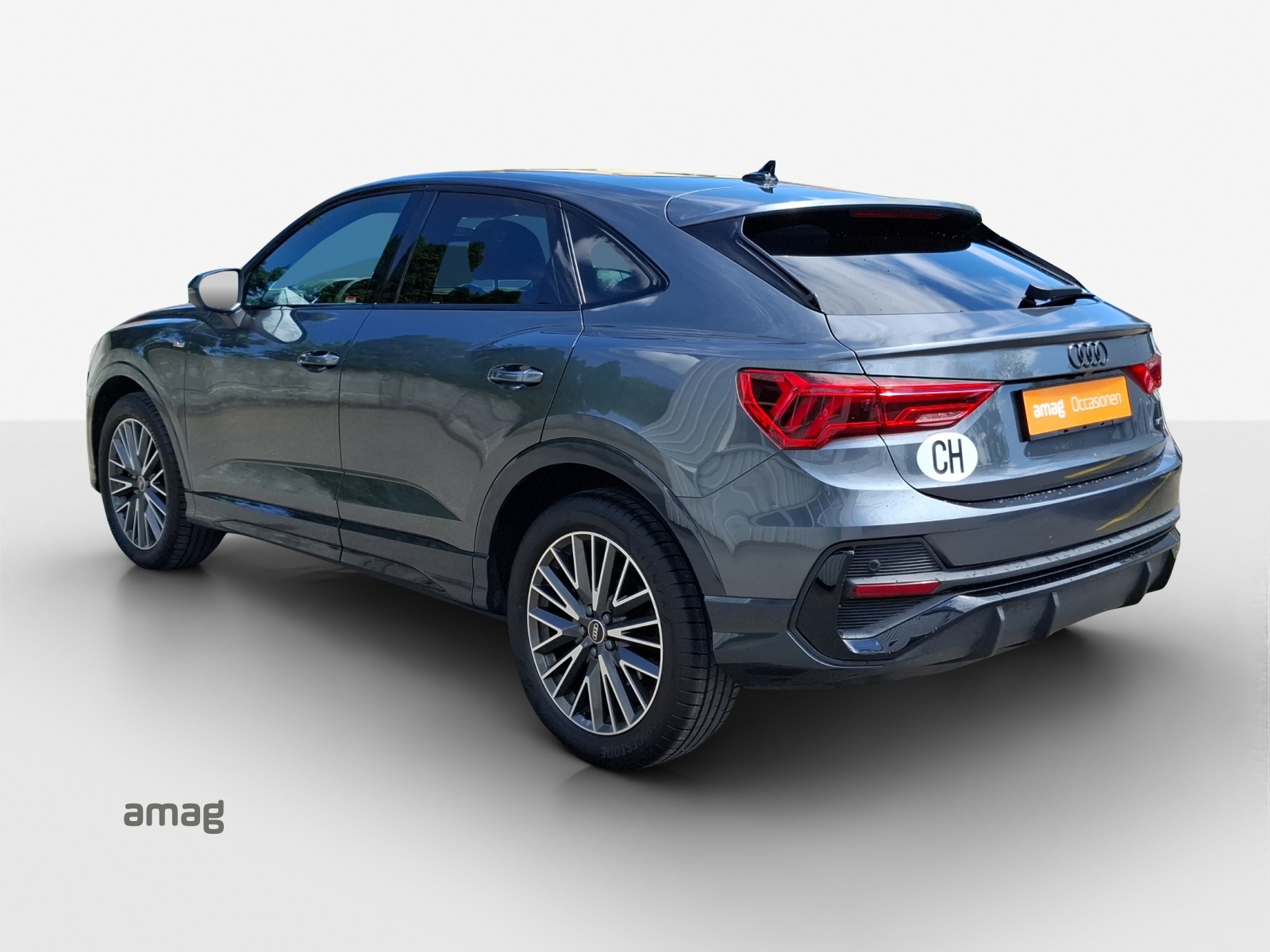 AUDI Q3 Sportback 40 TFSI S line quattro S-tronic-showroom-element-2