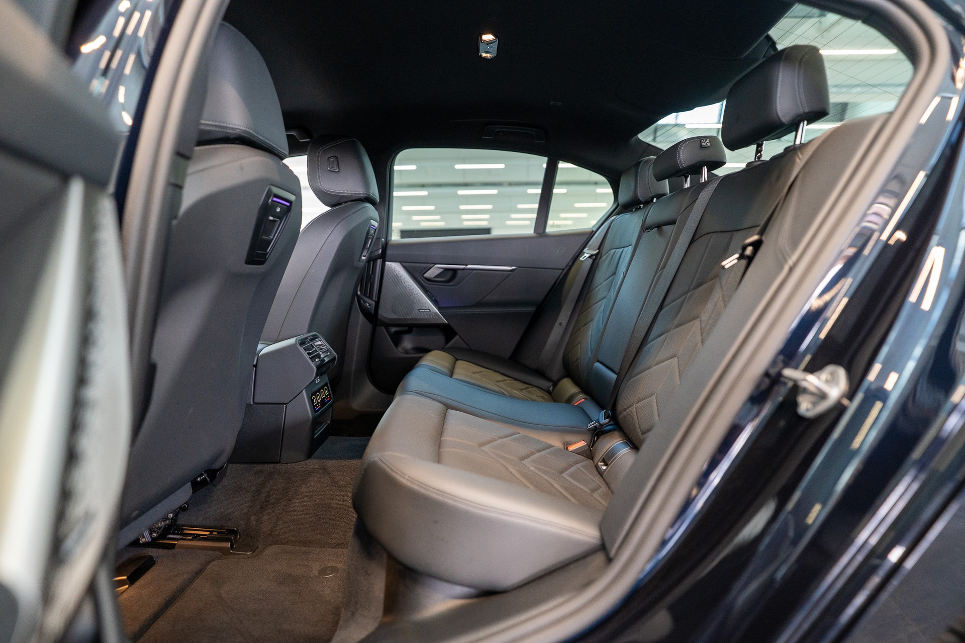 BMW 520i M Sport / 360°Kamera / HeadUp / Harman/Kardon /-image-12
