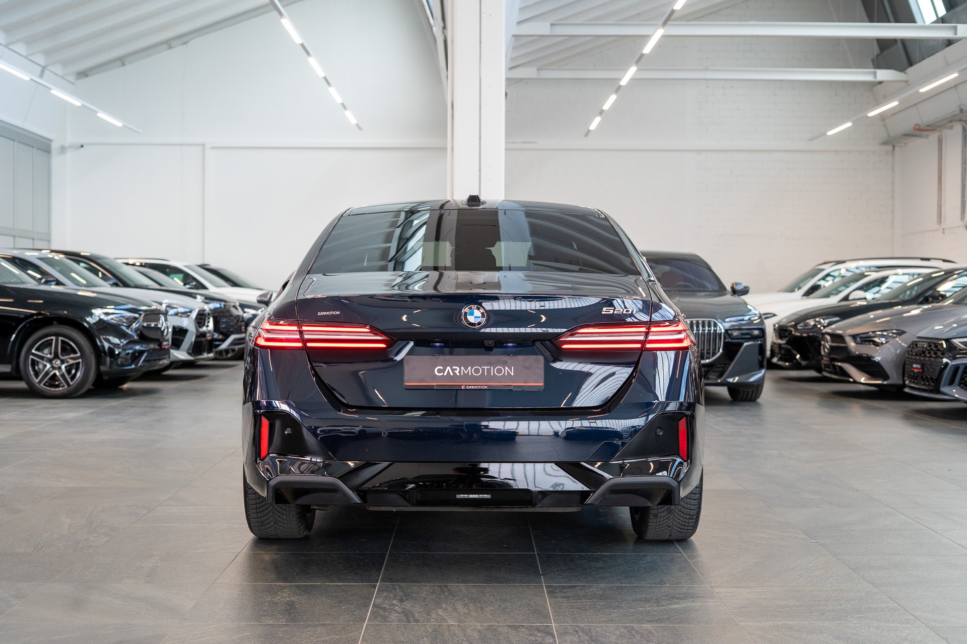 BMW 520i M Sport / 360°Kamera / HeadUp / Harman/Kardon /-image-4