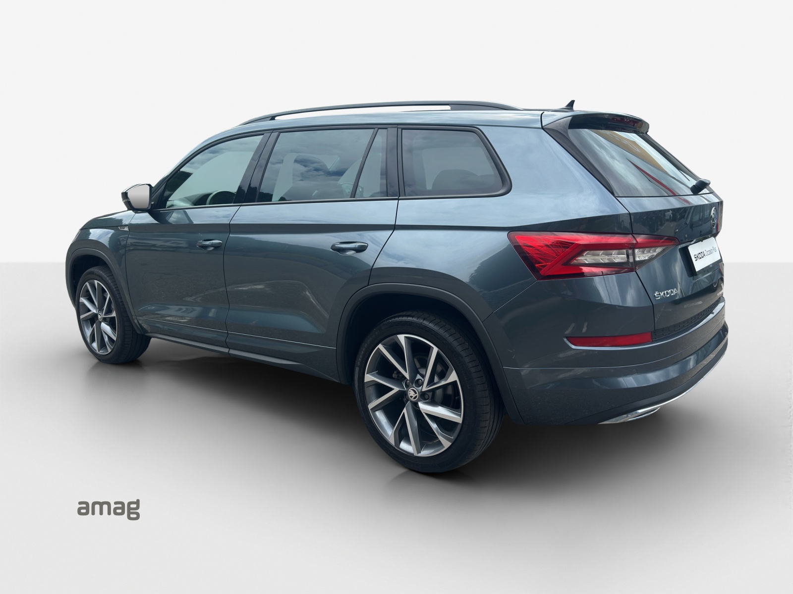 SKODA Kodiaq 2.0 TSI 4x4 Sport Line-showroom-element-2