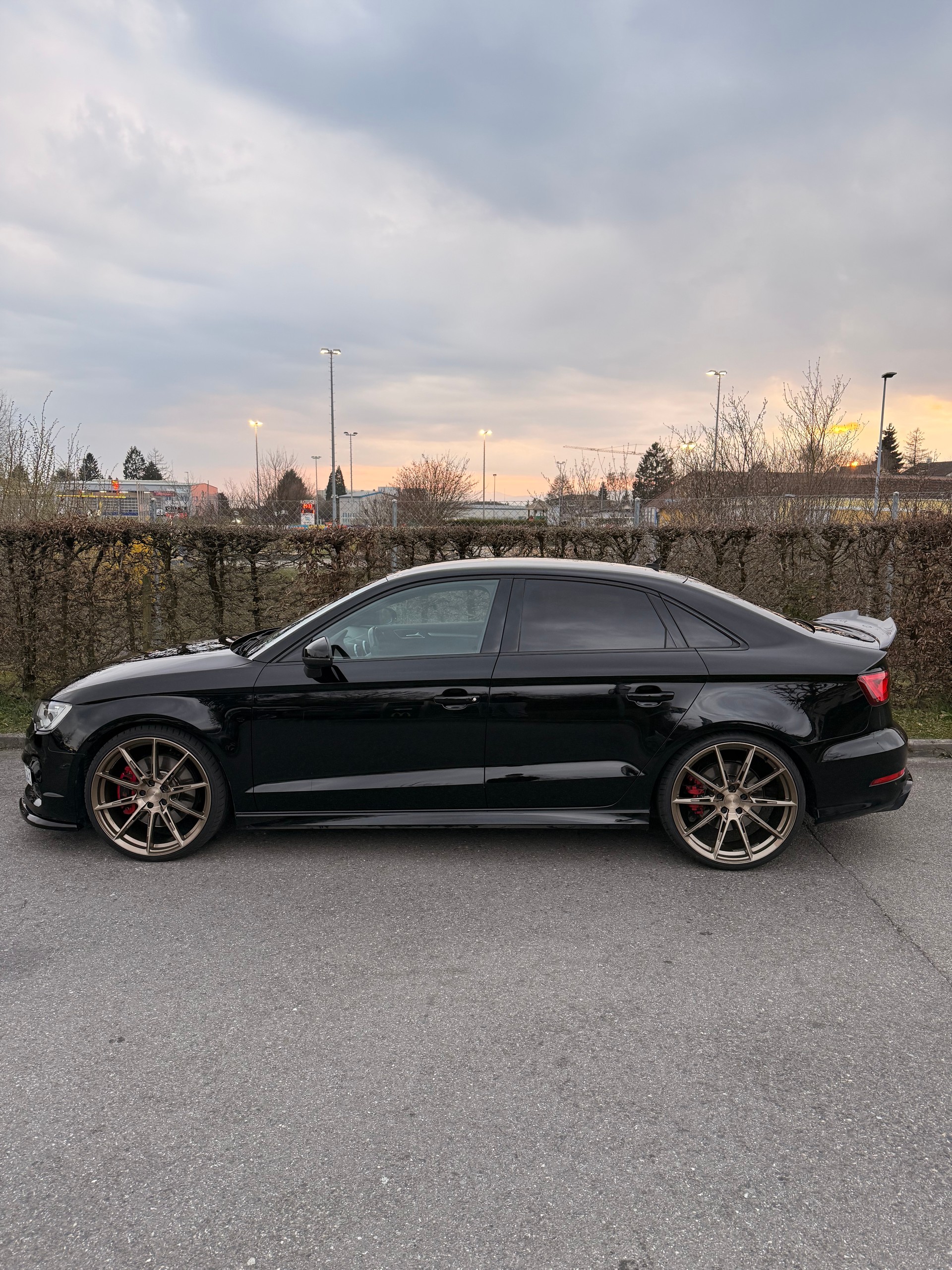 AUDI S3 Limousine 2.0 T FSI quattro S-Tronic-image-2