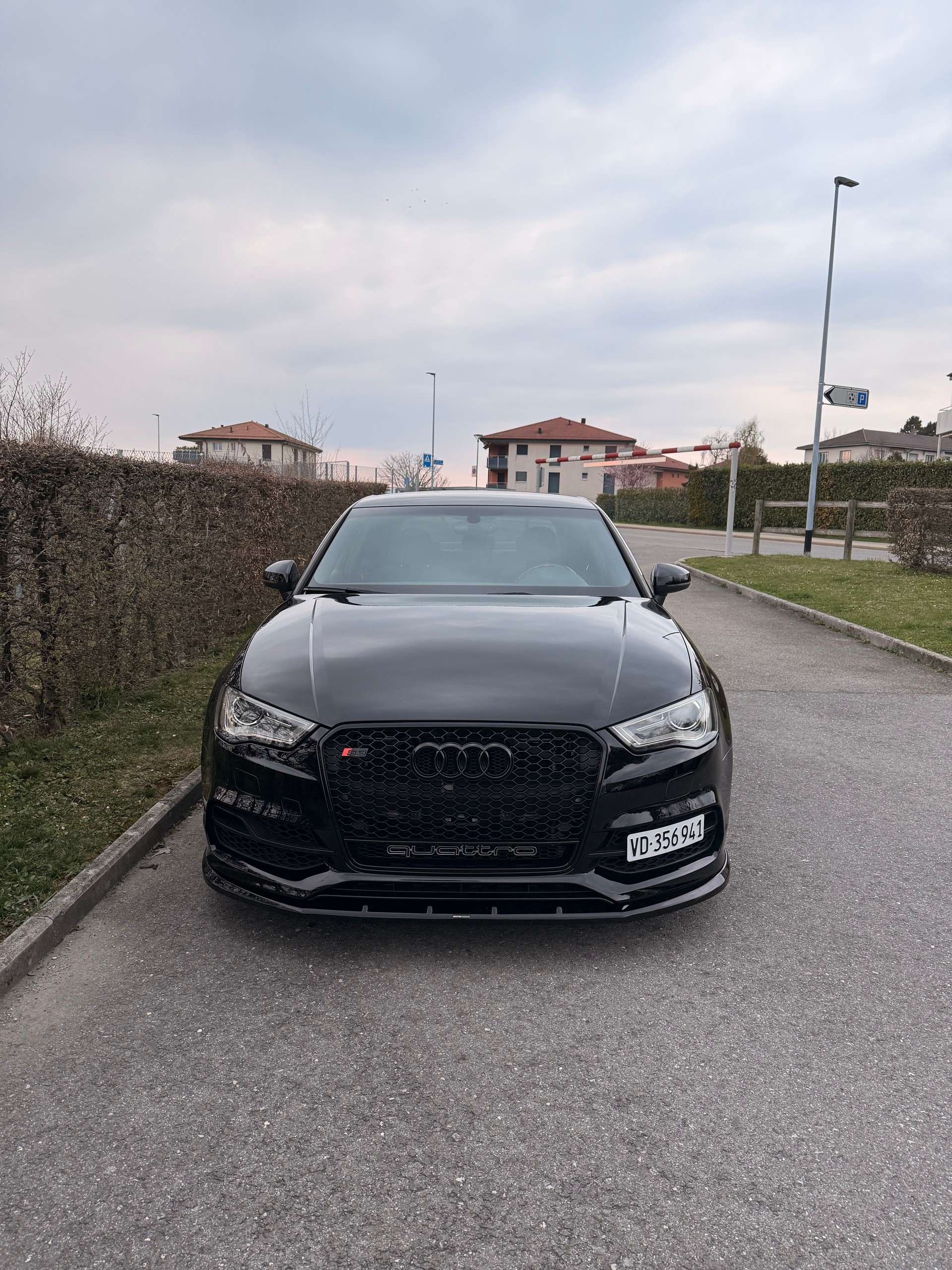 AUDI S3 Limousine 2.0 T FSI quattro S-Tronic-image-1