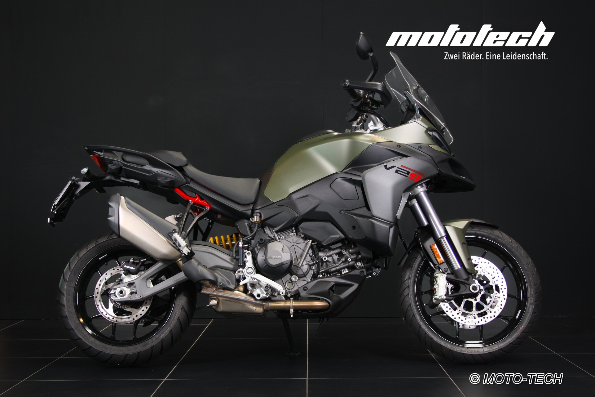 DUCATI Multistrada V2 S-showroom-element-1