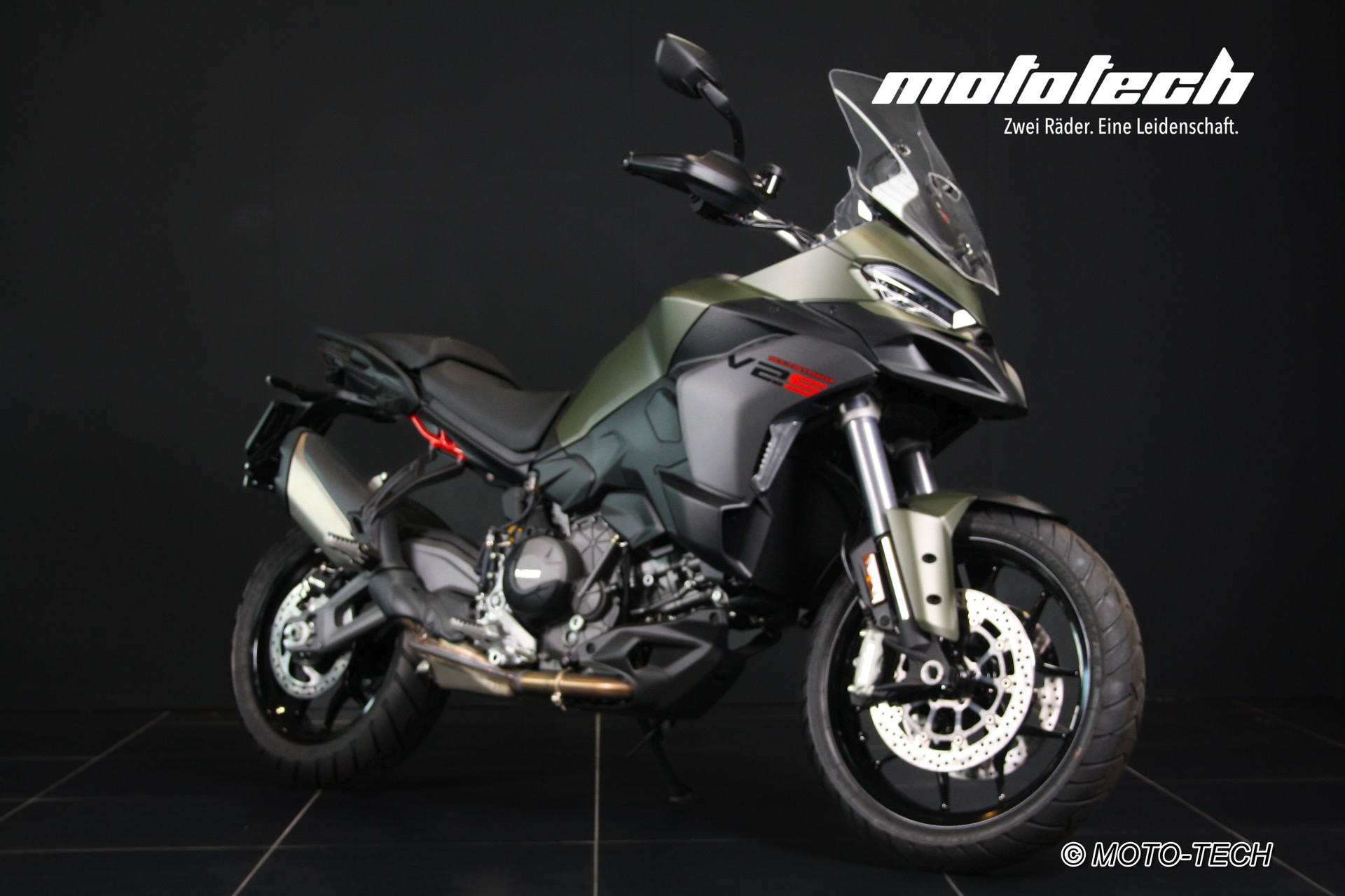 DUCATI Multistrada V2 S