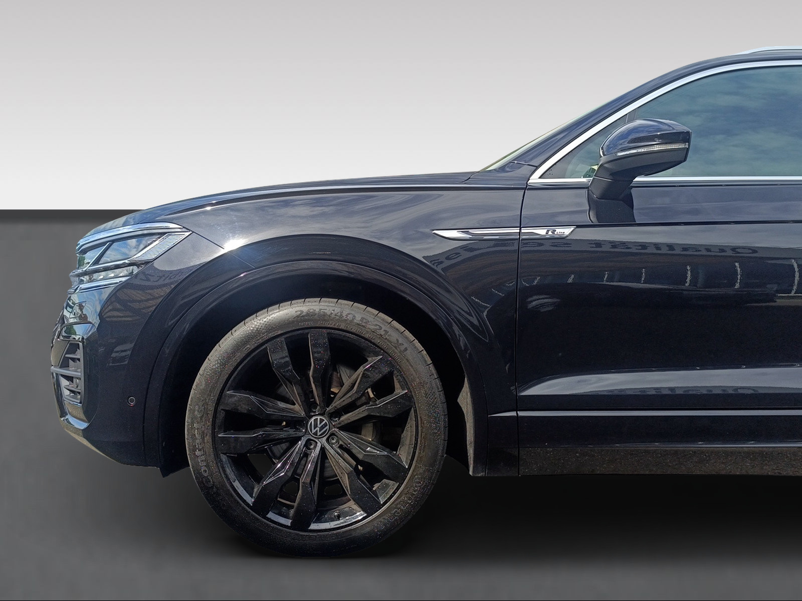 VW Touareg 3.0 TDI R Line Tiptronic-showroom-element-2