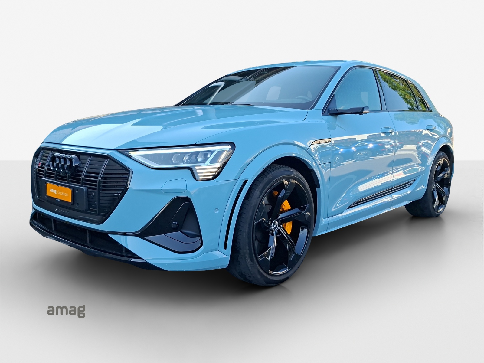 AUDI e-tron S quattro-image-0