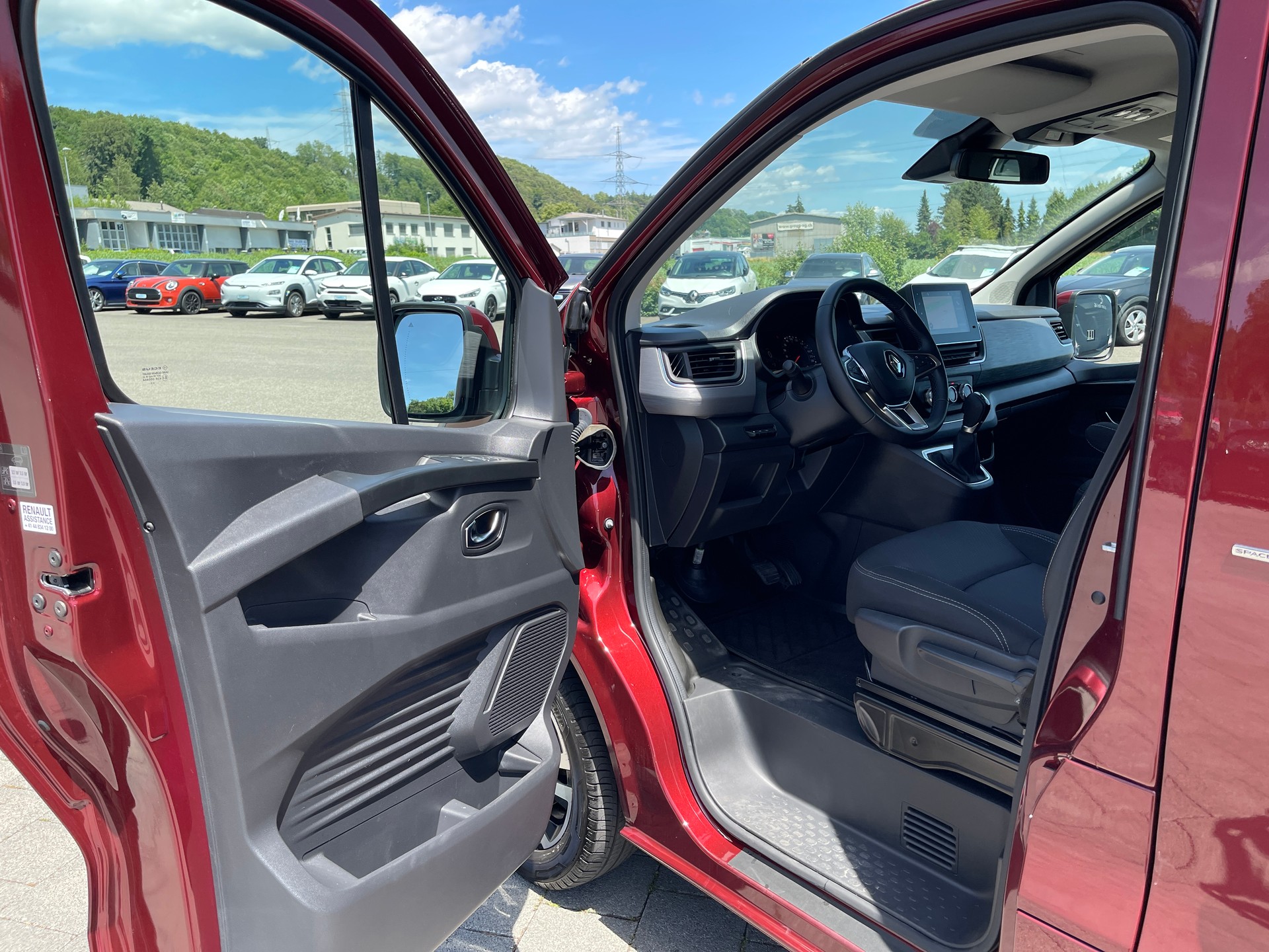 RENAULT Trafic Blue dCi 170 Spaceclass EDC-image-6