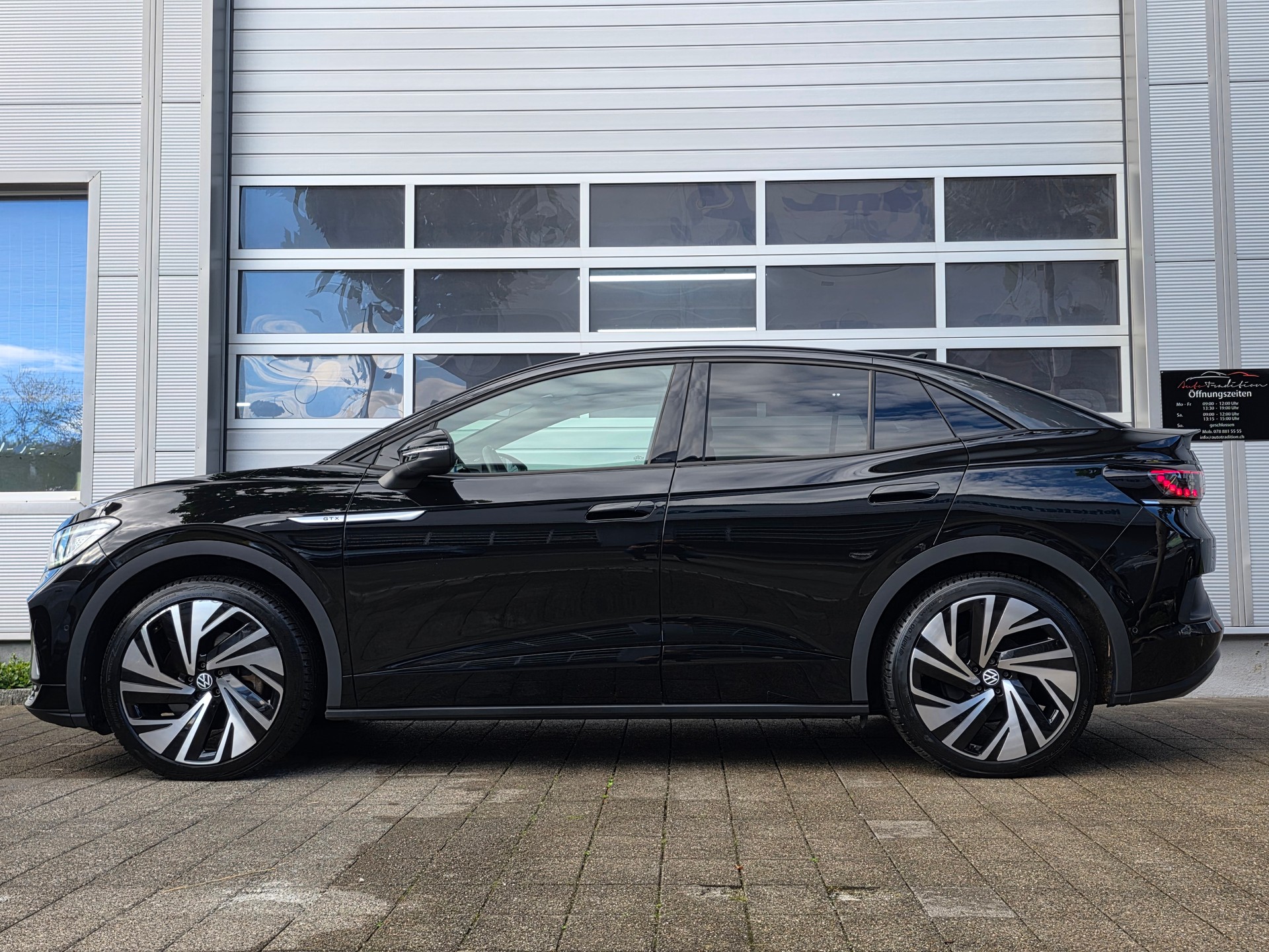VW ID.5 GTX 77 kWh 4Motion ** BATTERIEZERTIFIKAT - EL.ANHÄNGERKUPPL. -HEAD UP DISPLAY -PANORAMA -ASSIS.PAKET -GARANTIE BIS 07.2029-showroom-element-3