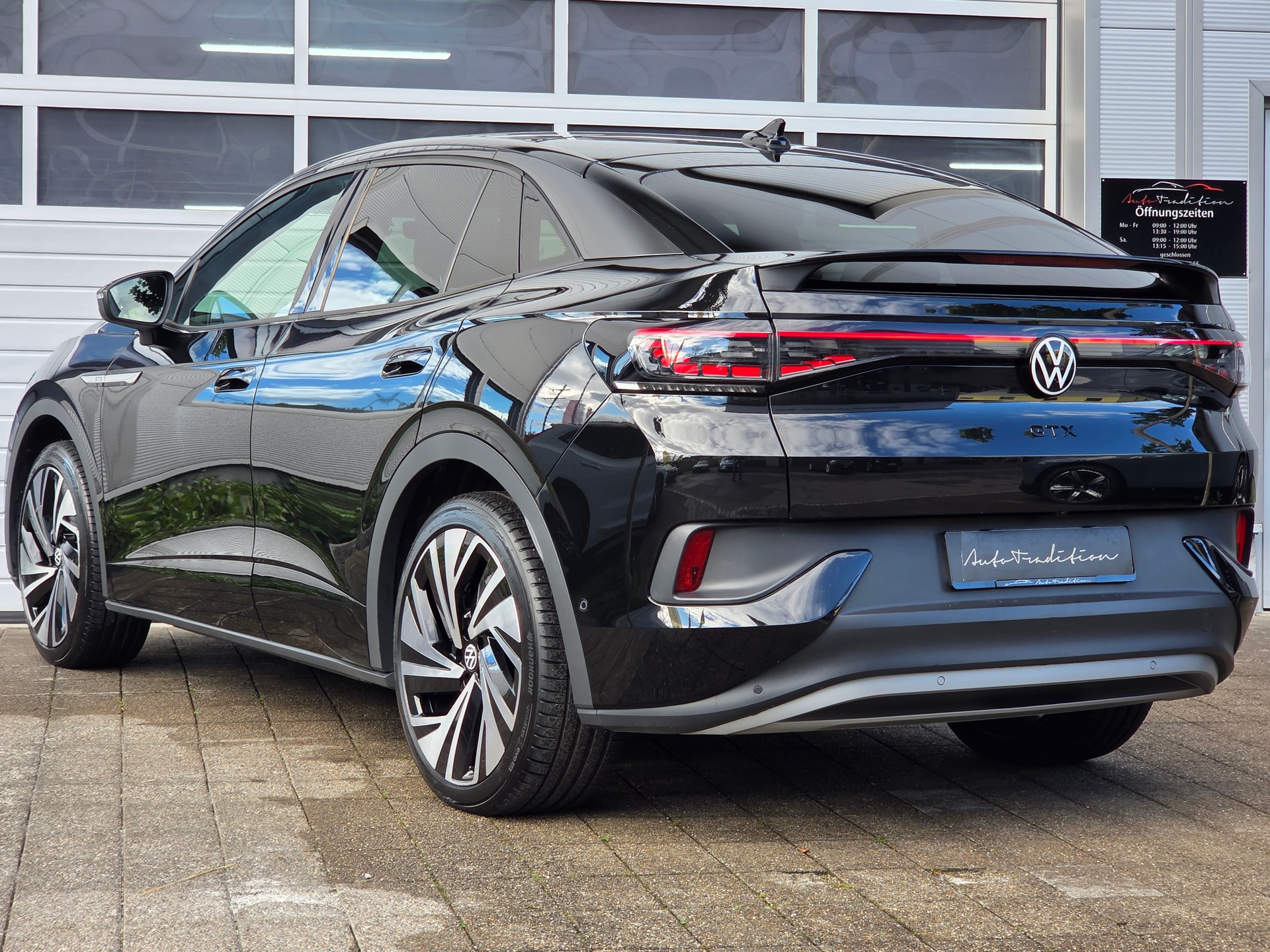 VW ID.5 GTX 77 kWh 4Motion ** BATTERIEZERTIFIKAT - EL.ANHÄNGERKUPPL. -HEAD UP DISPLAY -PANORAMA -ASSIS.PAKET -GARANTIE BIS 07.2029-showroom-element-2