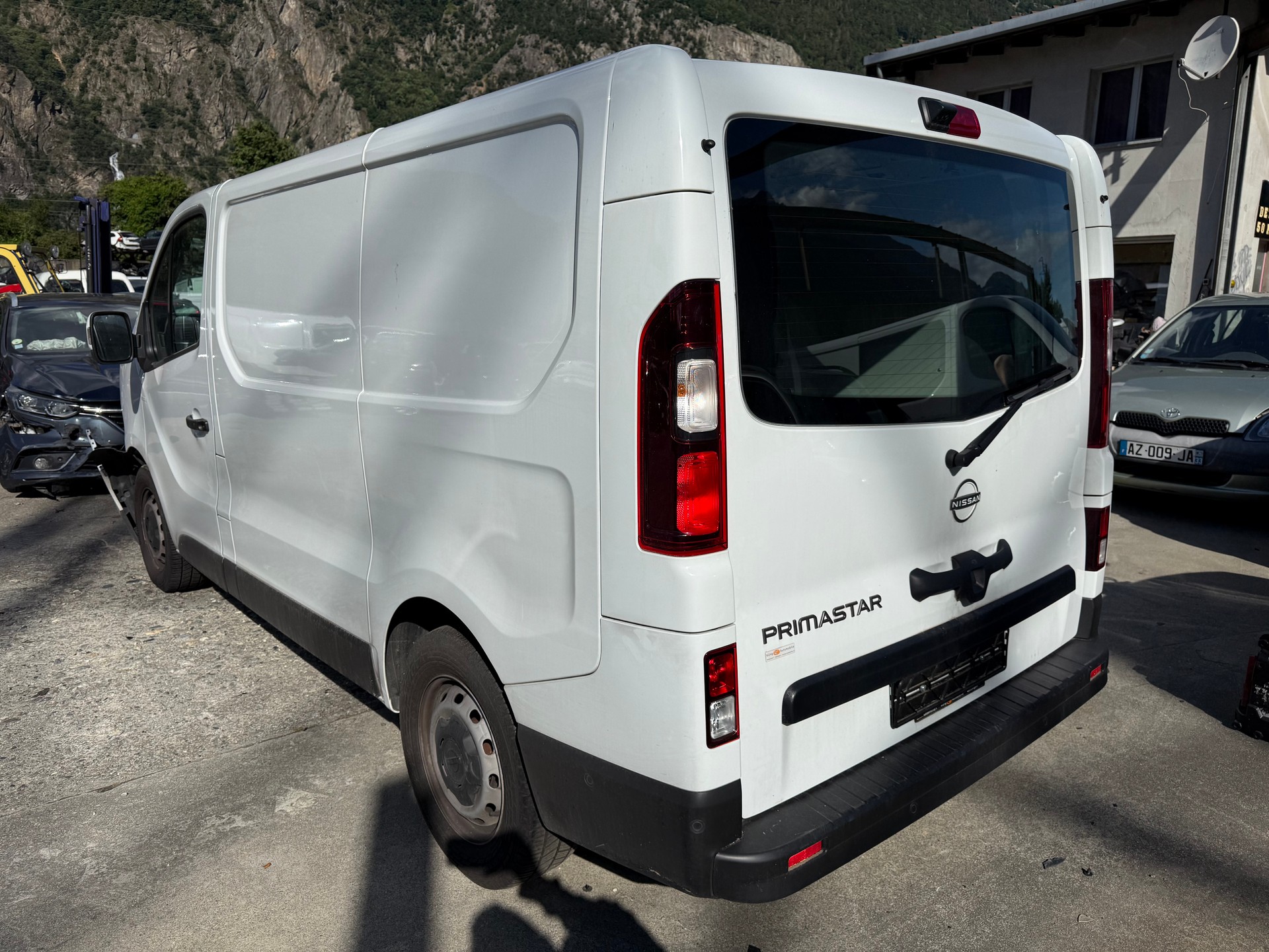 NISSAN Primastar dCi 150 3.0 L2H1 N-Connecta DCT-image-6