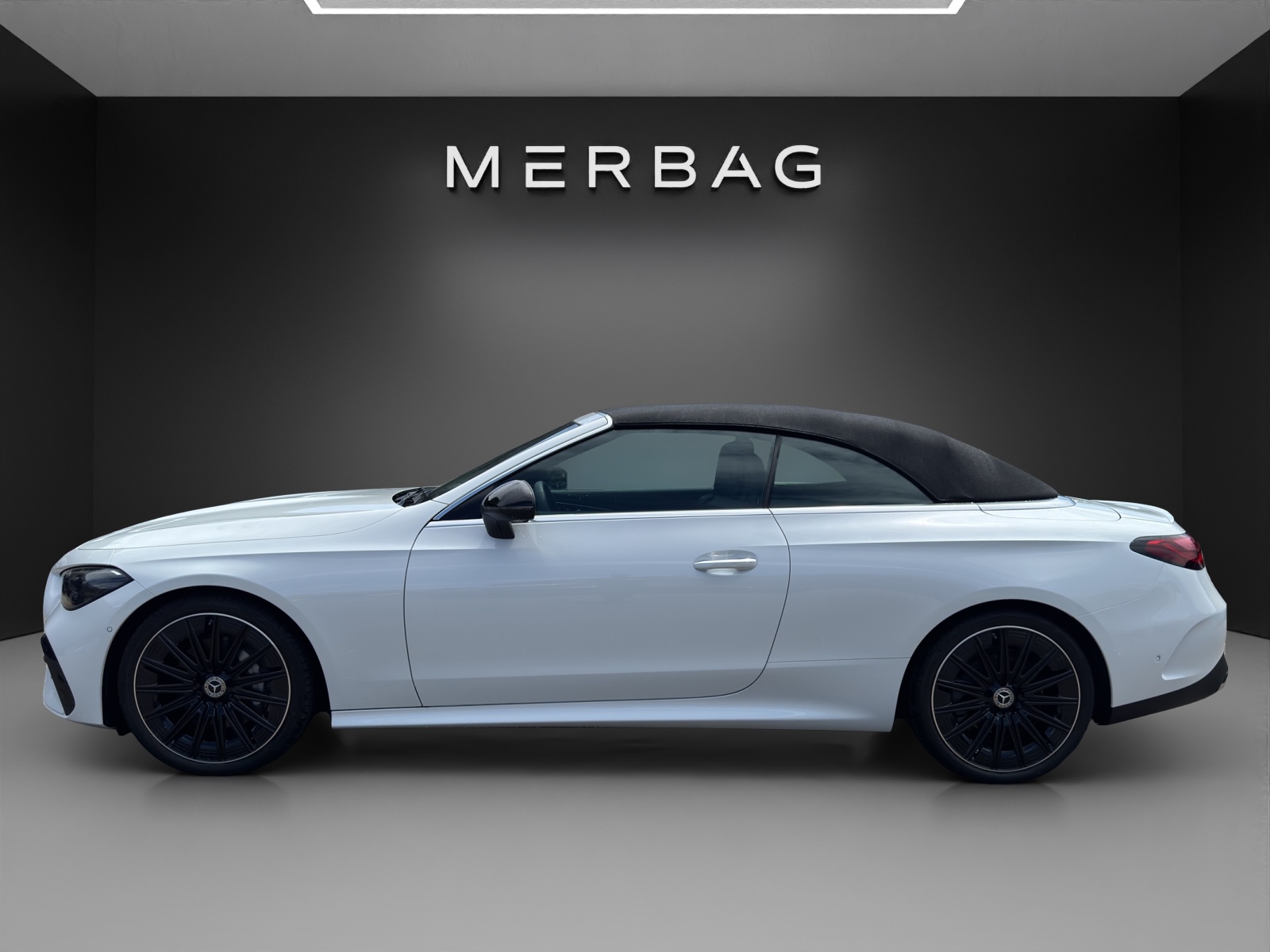 MERCEDES-BENZ CLE 200 Cabrio 4M-image-1