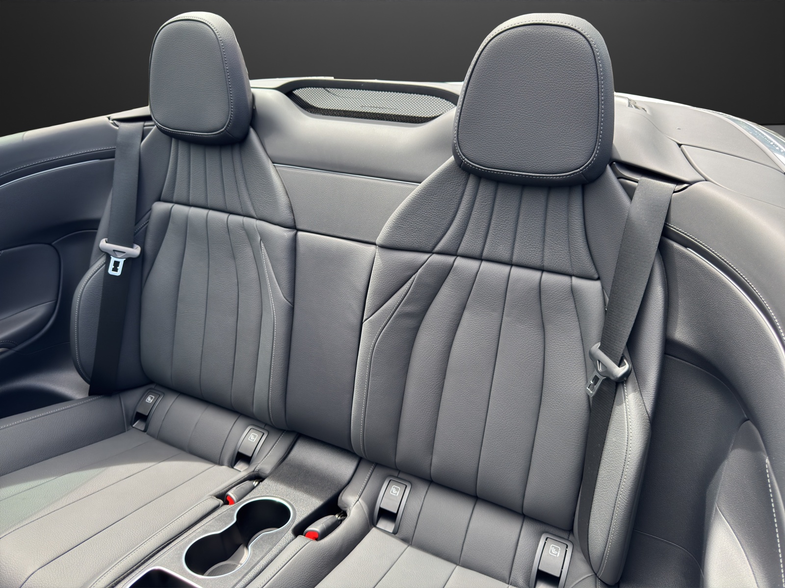 MERCEDES-BENZ CLE 200 Cabrio 4M-image-14
