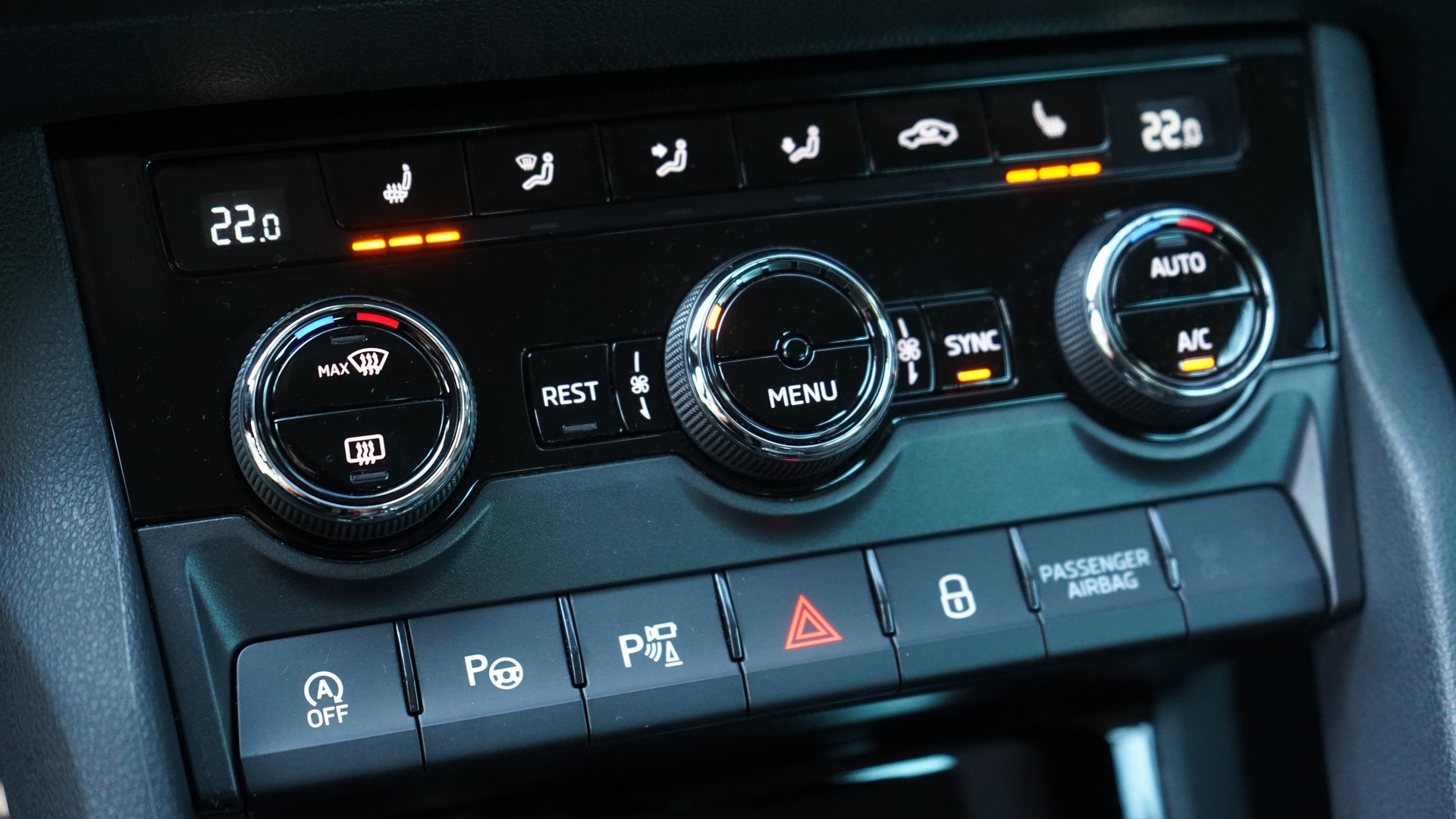 SKODA Kodiaq 2.0 TSI Style DSG 4x4-image-11