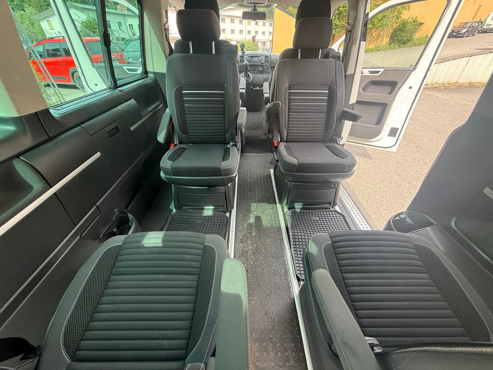 VW T5 Multivan 2.0 Bi-TDI CR Comfortline 4Motion DSG-image-22