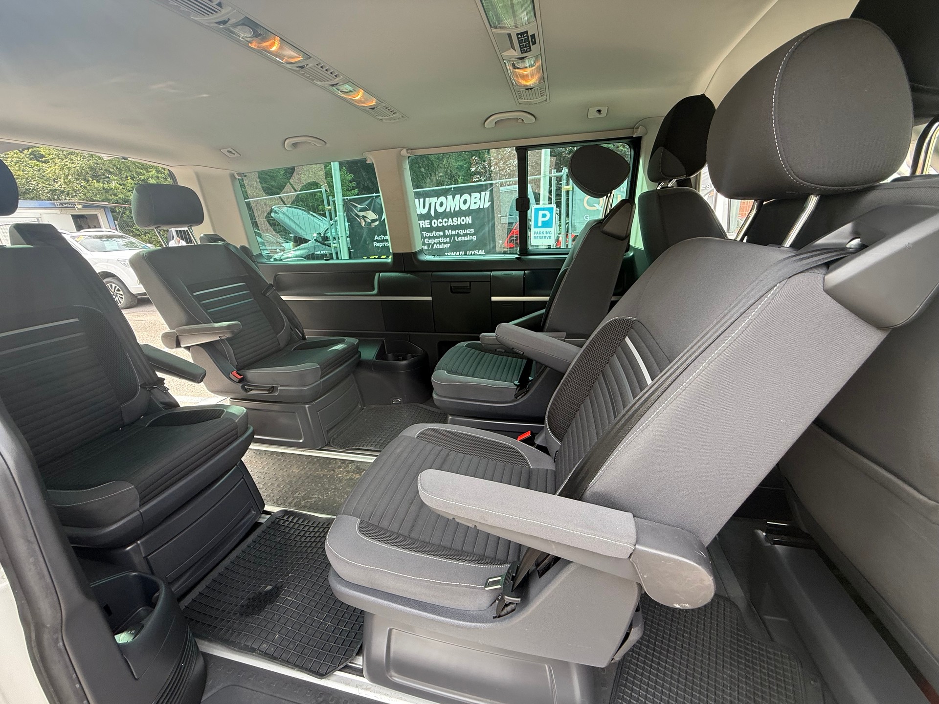 VW T5 Multivan 2.0 Bi-TDI CR Comfortline 4Motion DSG-image-11