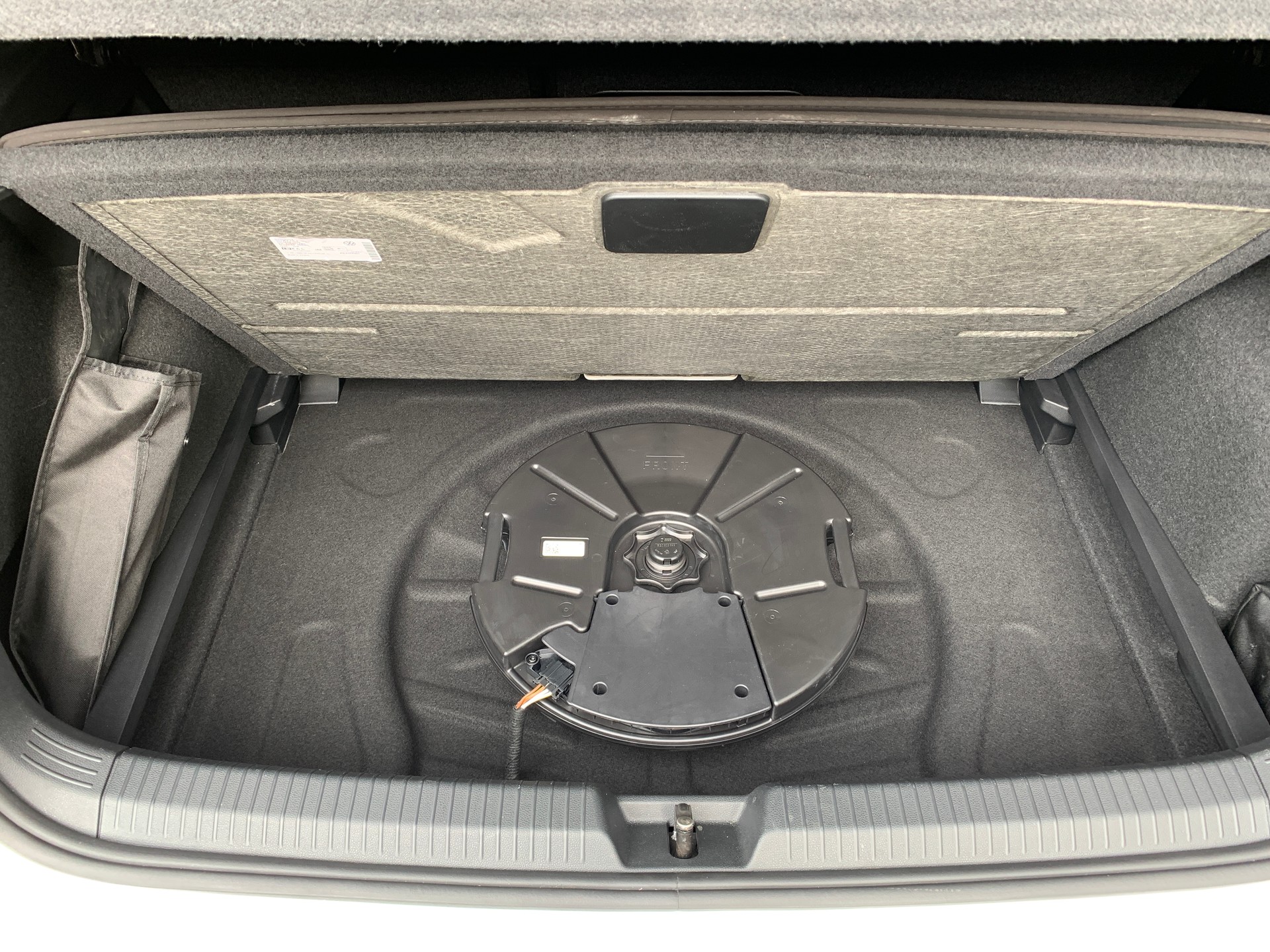 VW Golf 2.0 TSI R Black Edition DSG 4 Motion-image-23