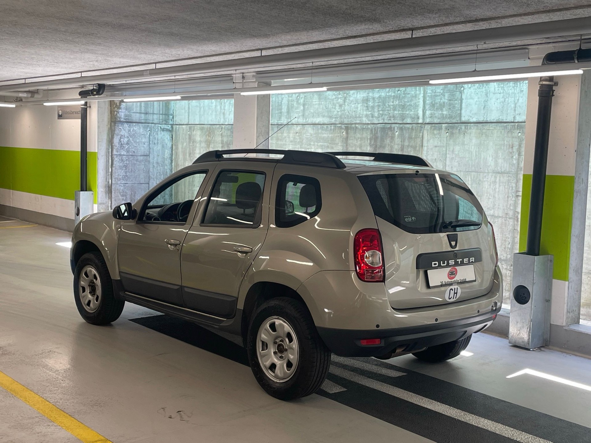DACIA Duster 1.6 Lauréate 4x4 // MFK NEU-image-4