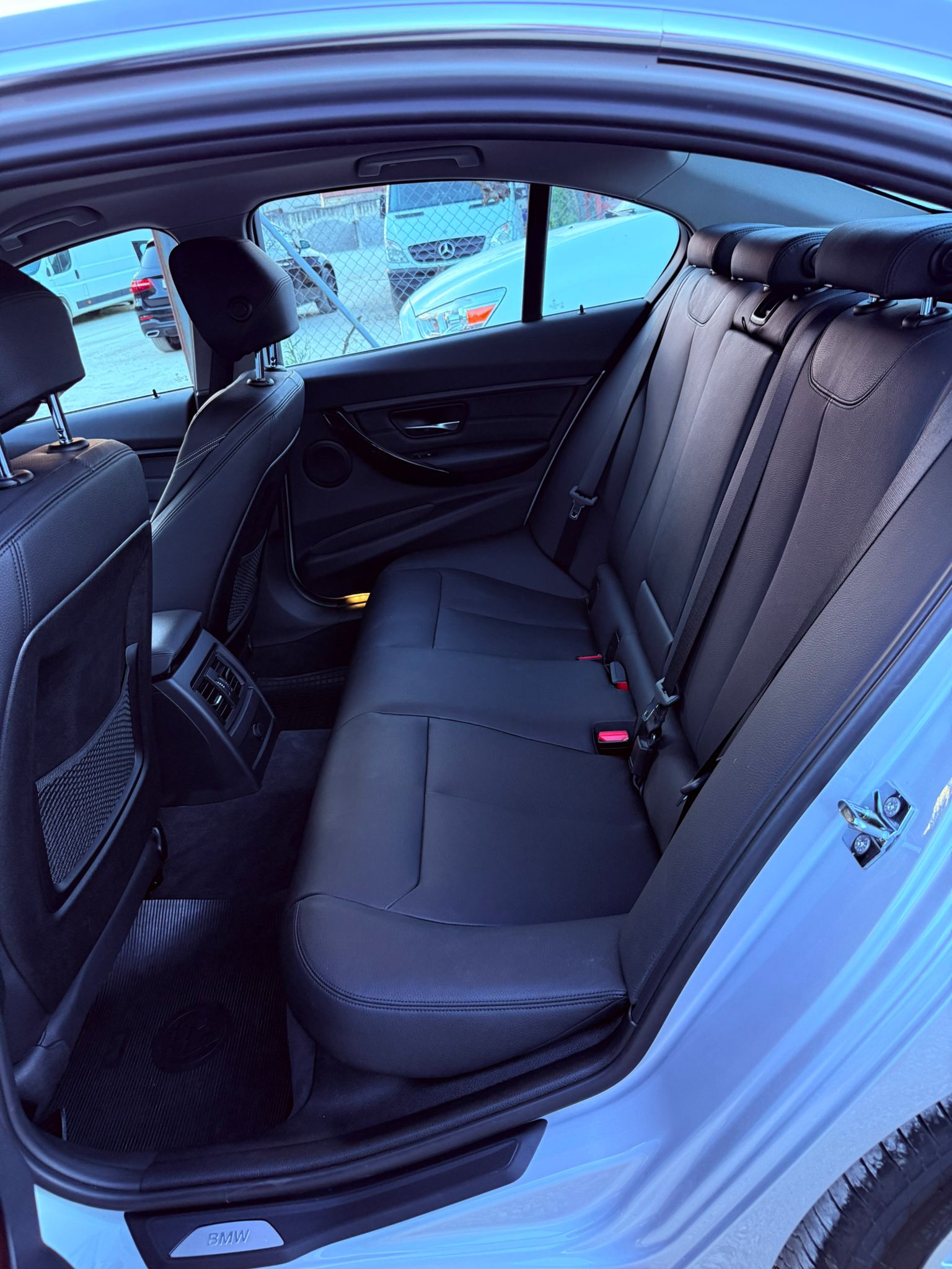 BMW 335i Modern Line Steptronic-image-9