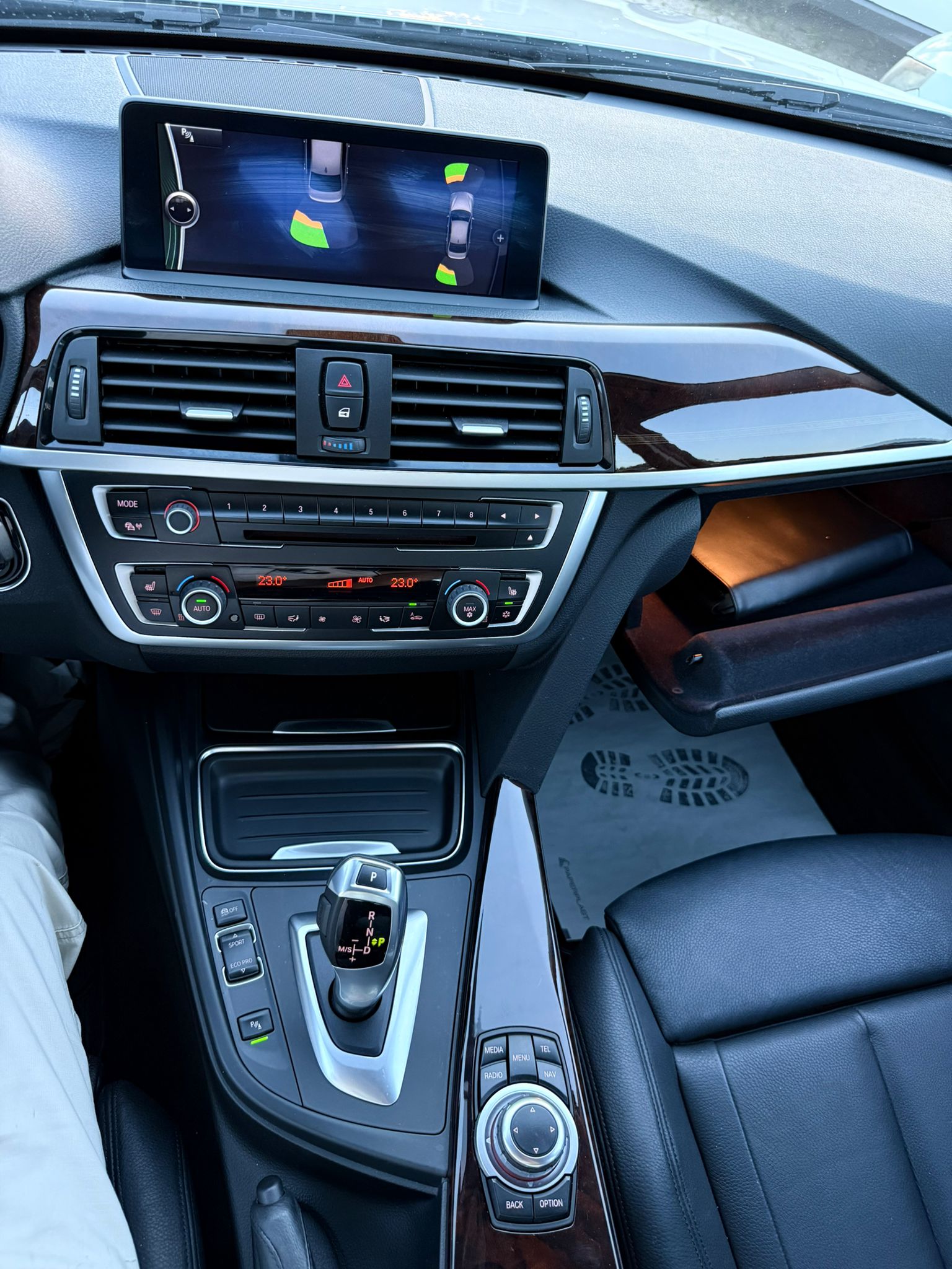 BMW 335i Modern Line Steptronic-image-14