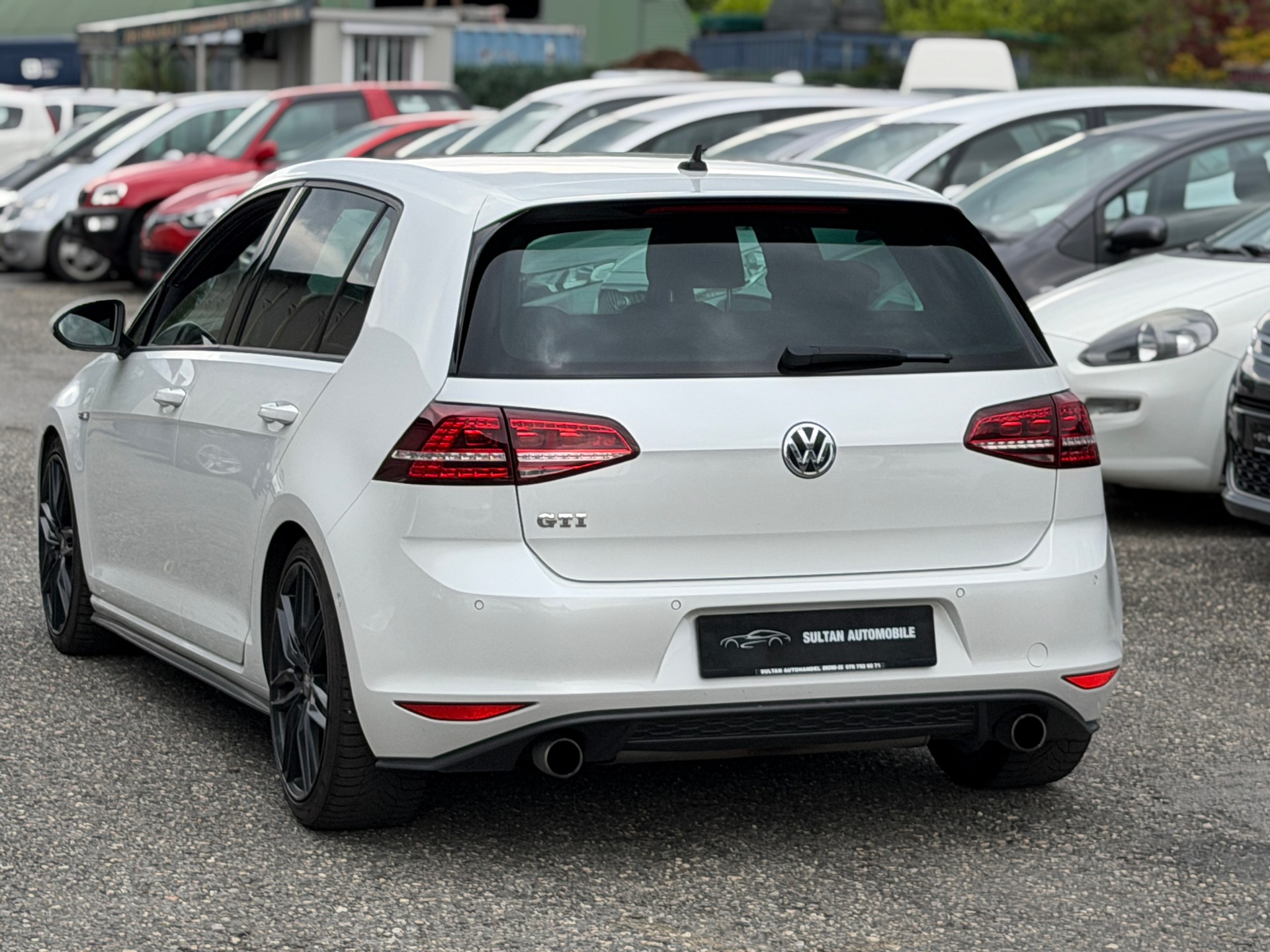 VW Golf 2.0 TSI GTI Performance-image-5